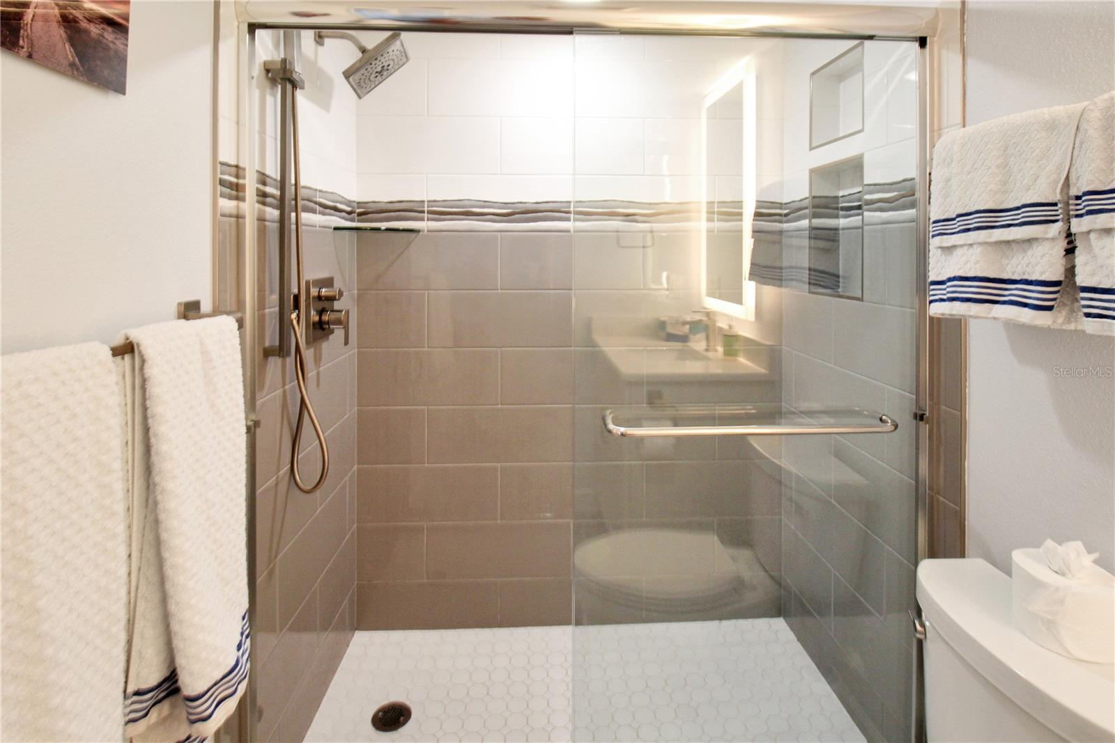 633 ALHAMBRA RD #701 — photo 17