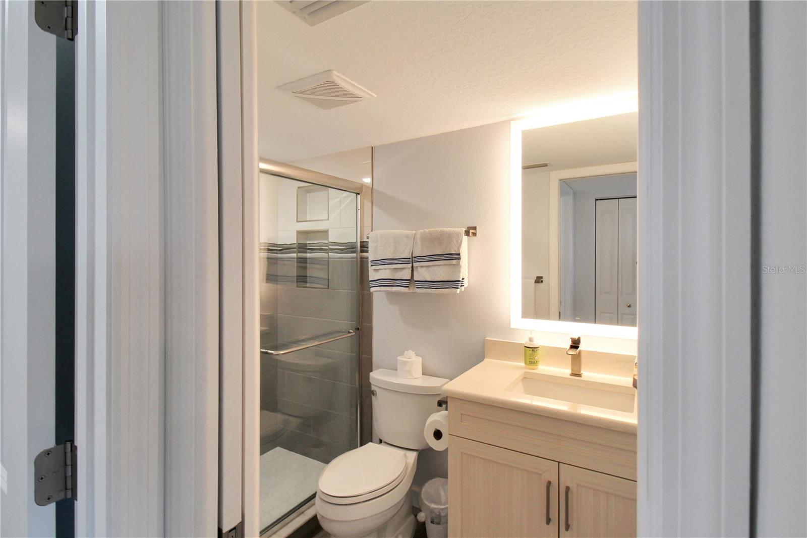 633 ALHAMBRA RD #701 — photo 16