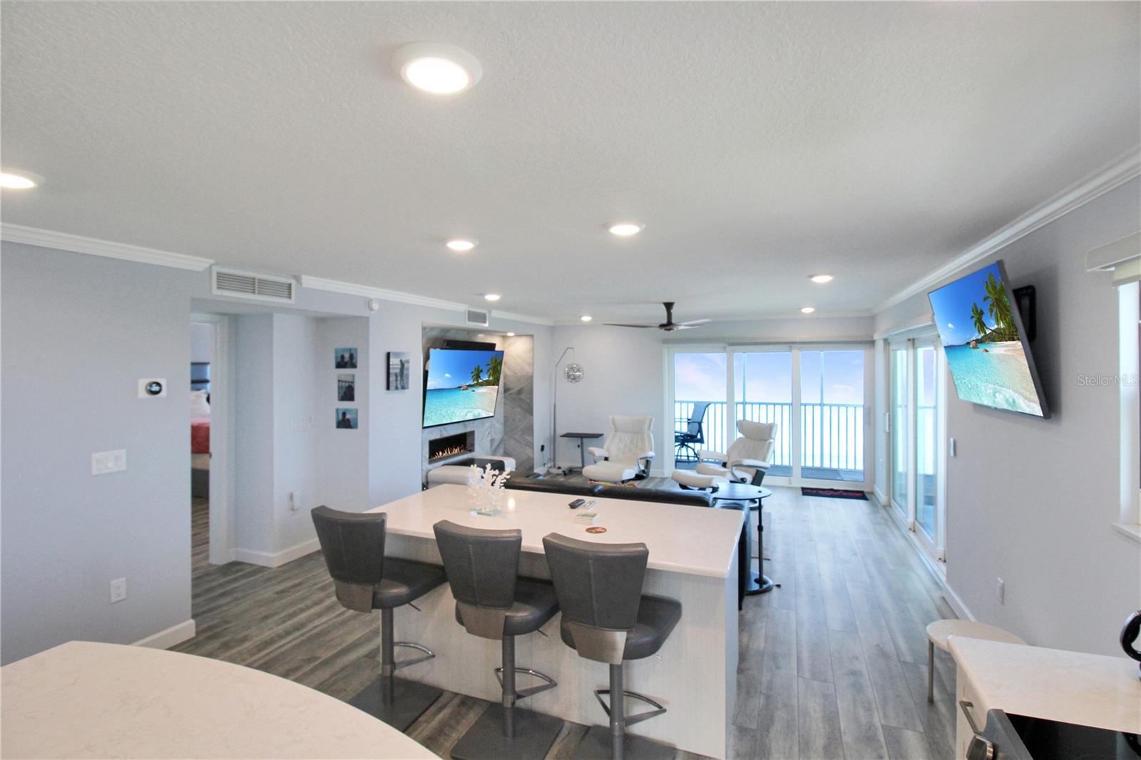 633 ALHAMBRA RD #701 — photo 30