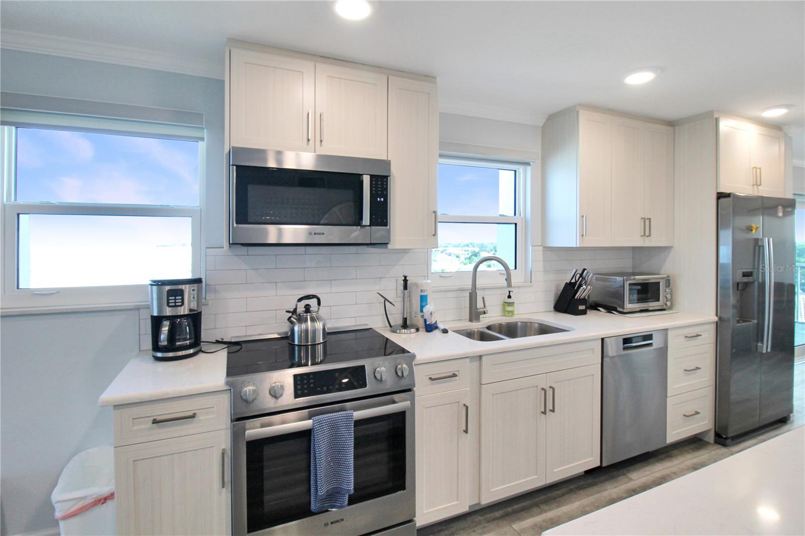 633 ALHAMBRA RD #701 — photo 24