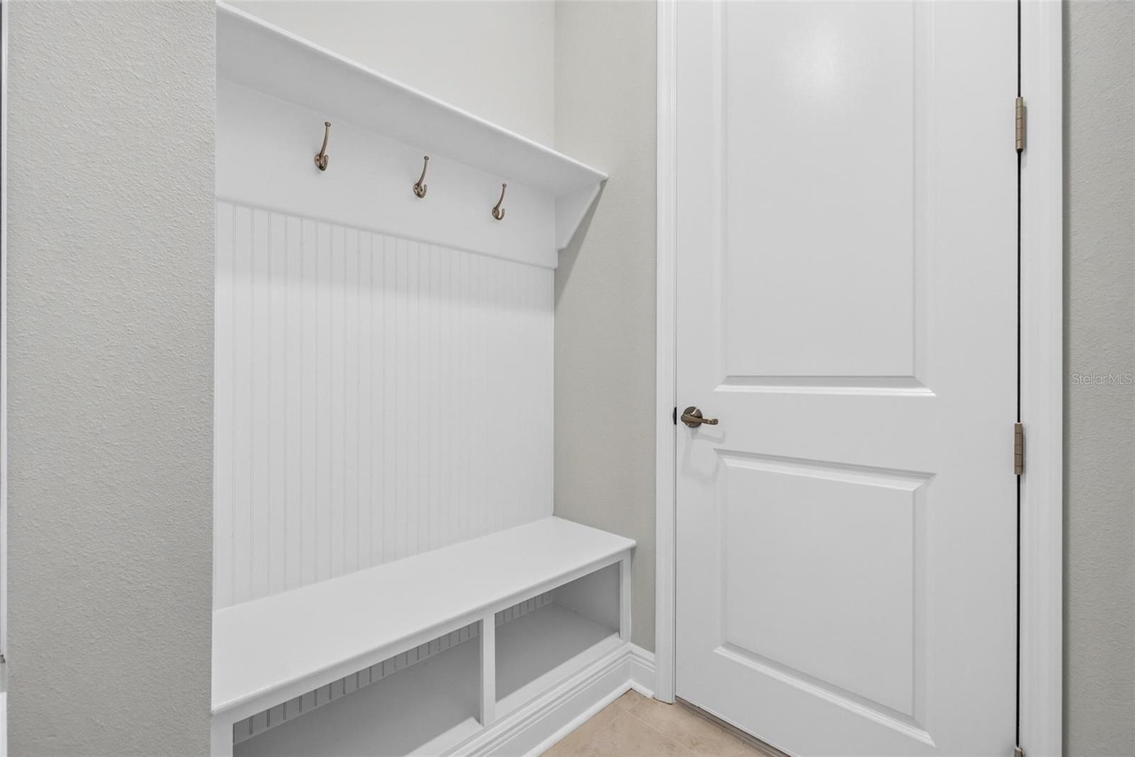 6035 NIKKI LN — photo 21