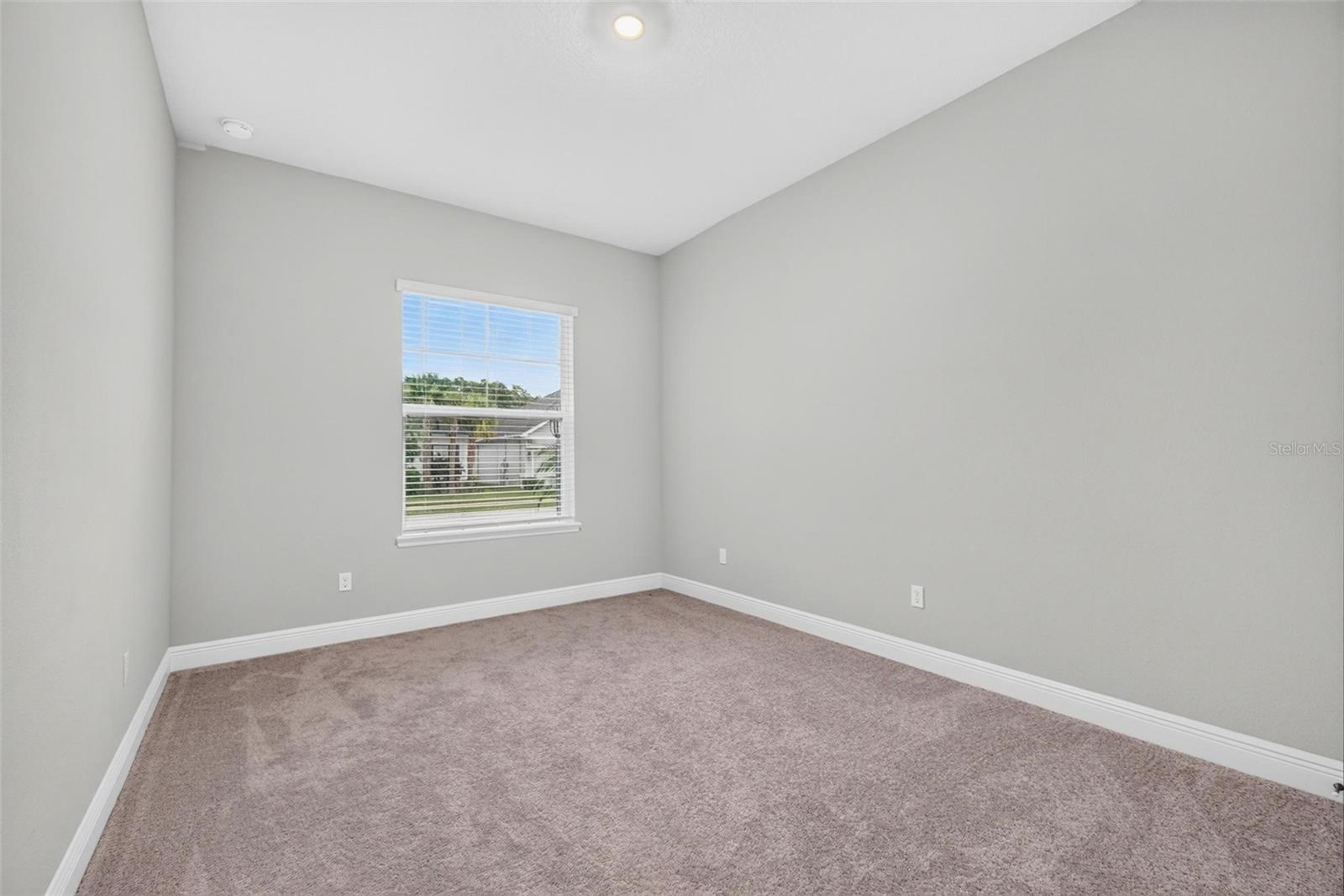 6035 NIKKI LN — photo 13