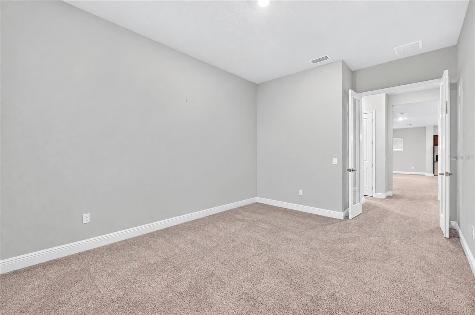 6035 NIKKI LN — photo 19