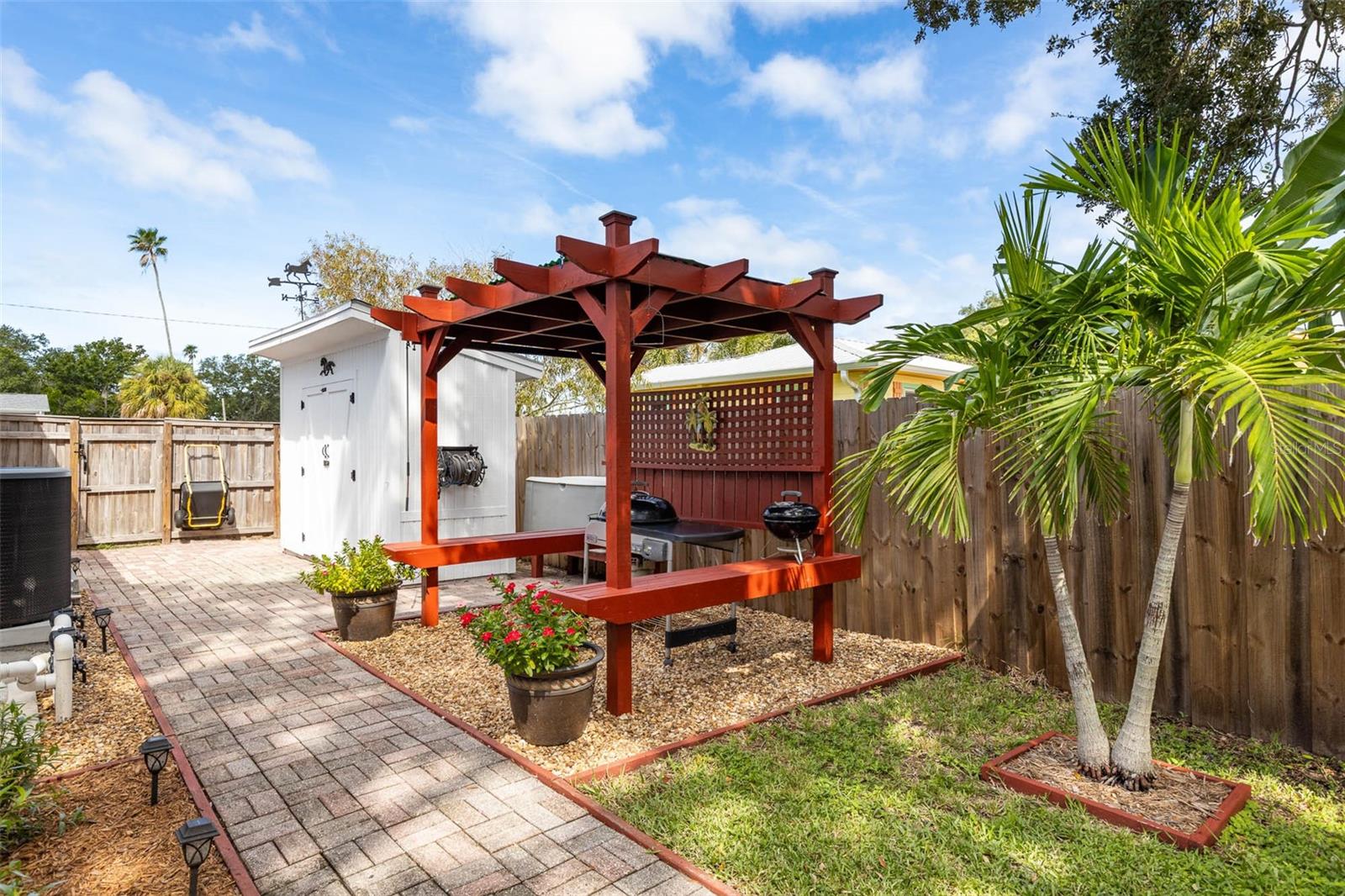 1843 PASADENA DR — photo 30
