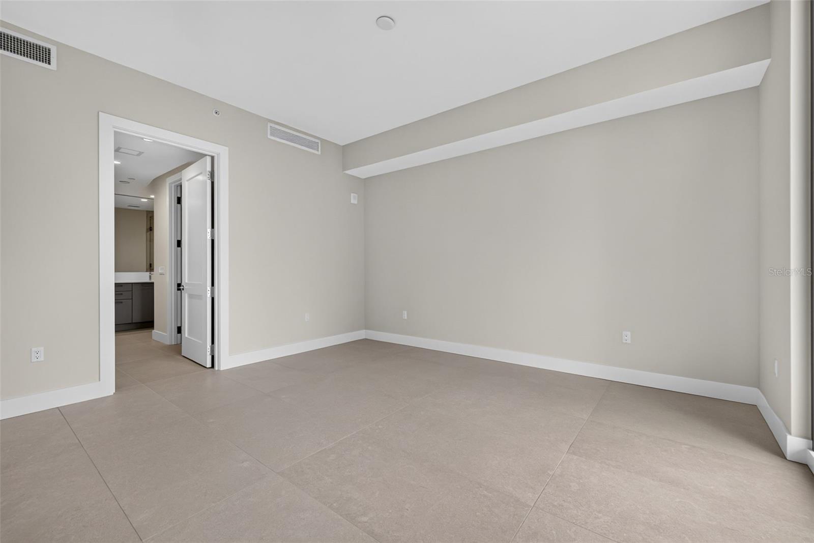 275 1ST AVE S #2603 — photo 18