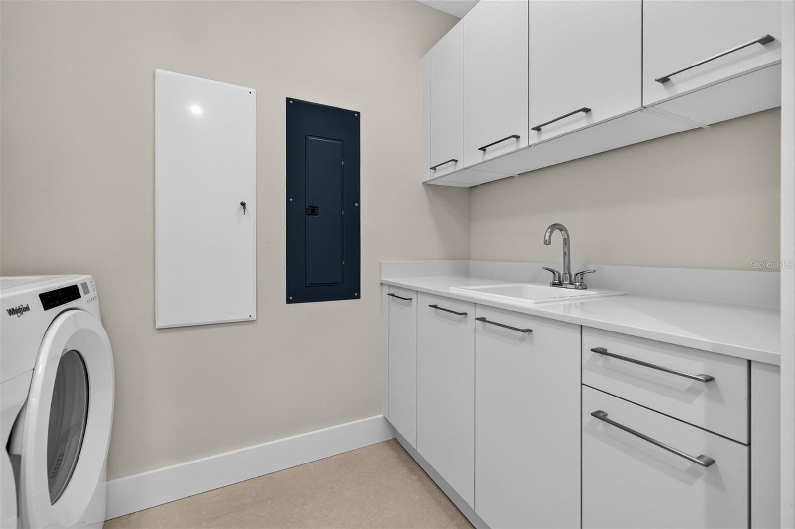 275 1ST AVE S #2603 — photo 31