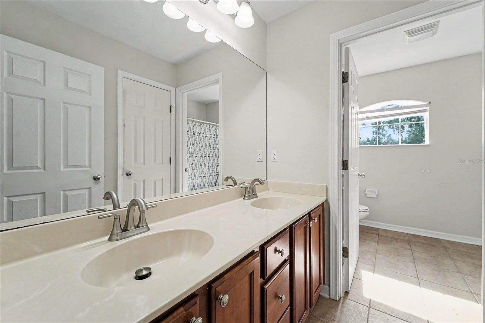 4507 FIELDVIEW CIR — photo 31