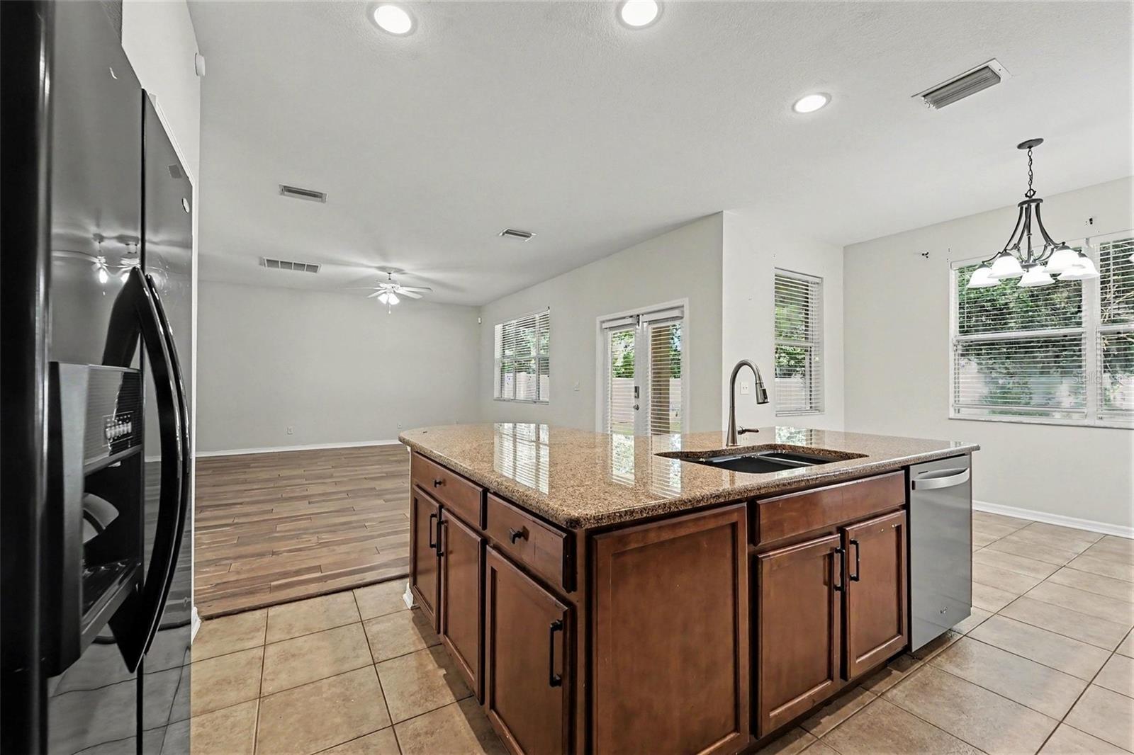 4507 FIELDVIEW CIR — photo 13