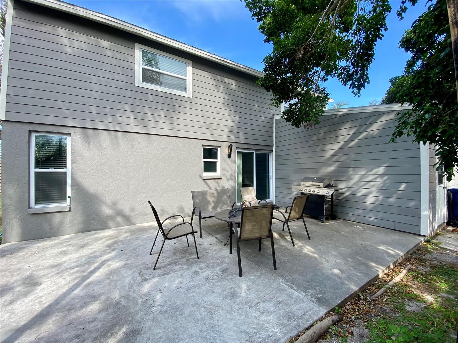 4564 IOLA DR — photo 32