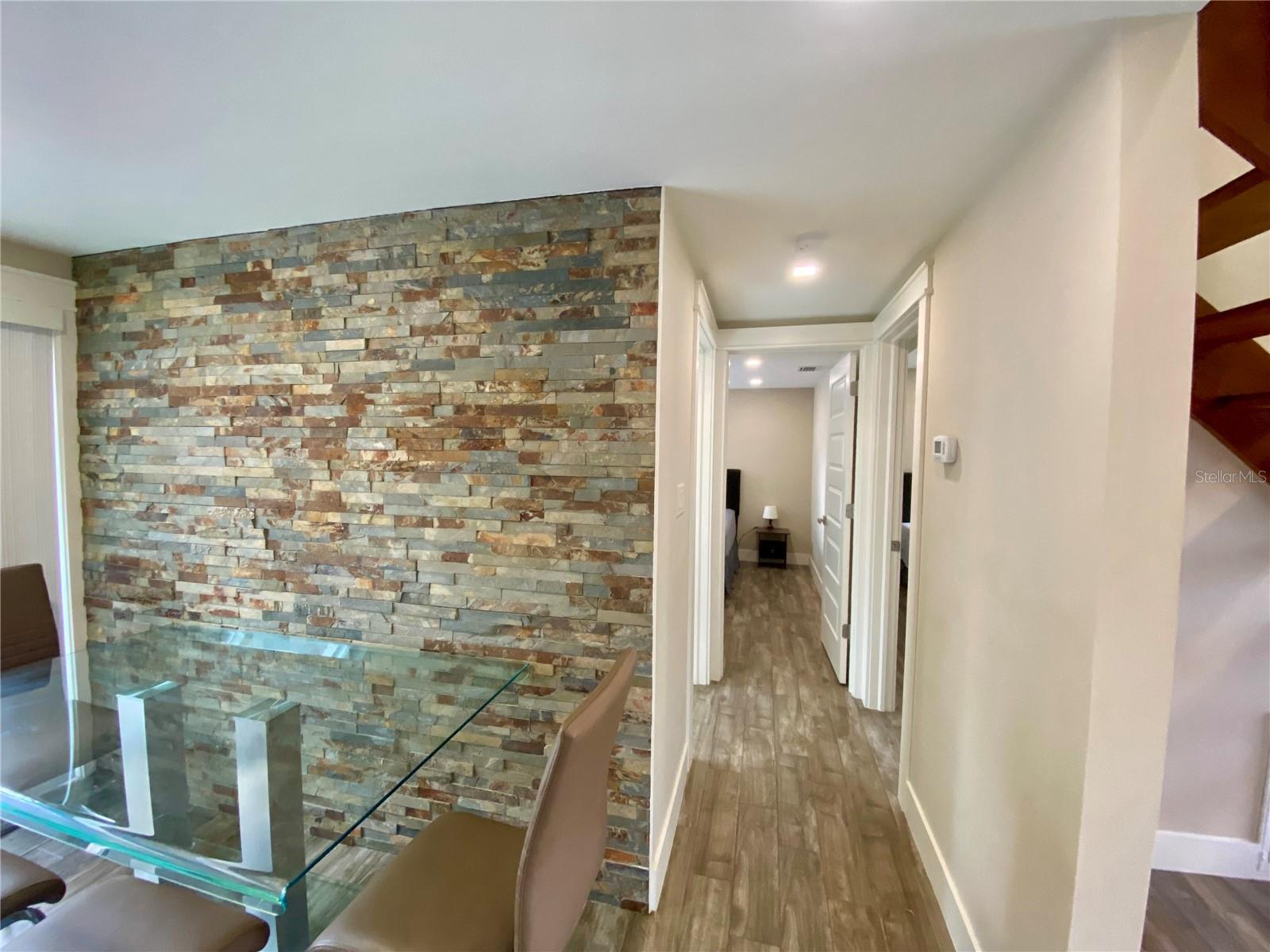 4564 IOLA DR — photo 8