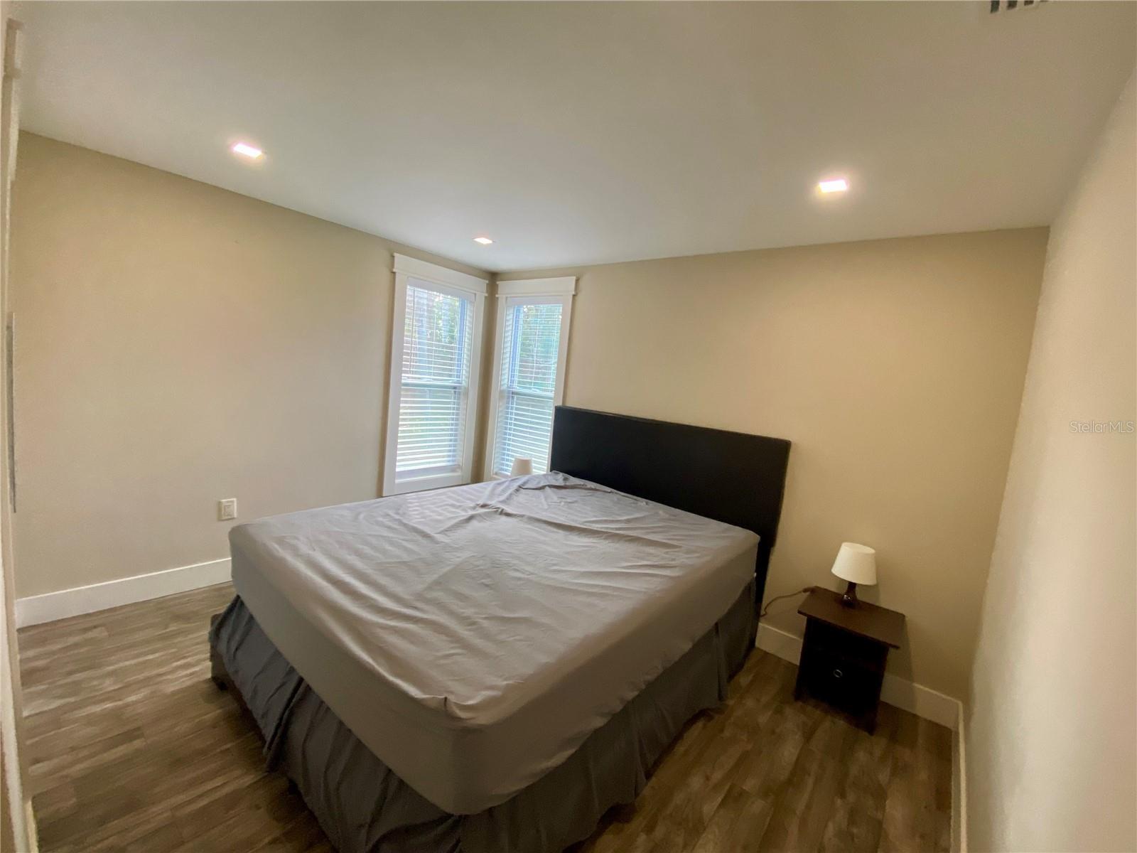 4564 IOLA DR — photo 13