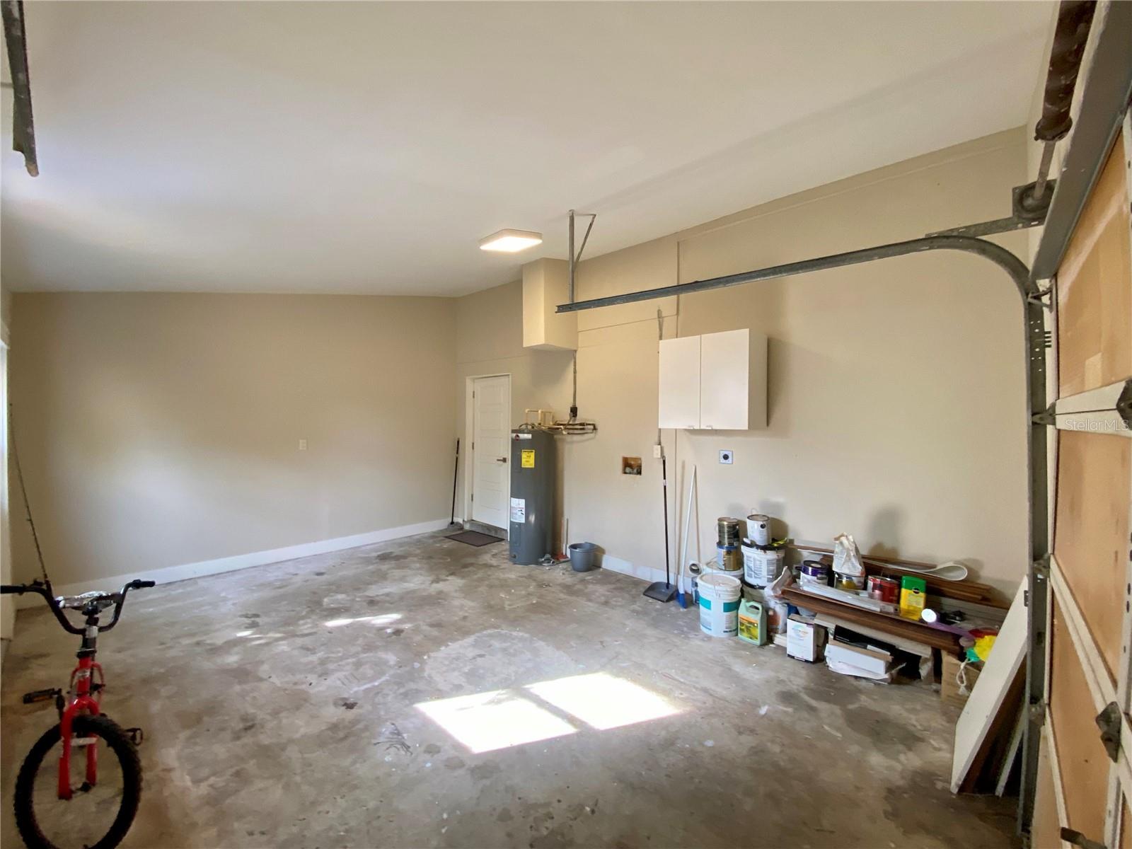 4564 IOLA DR — photo 34