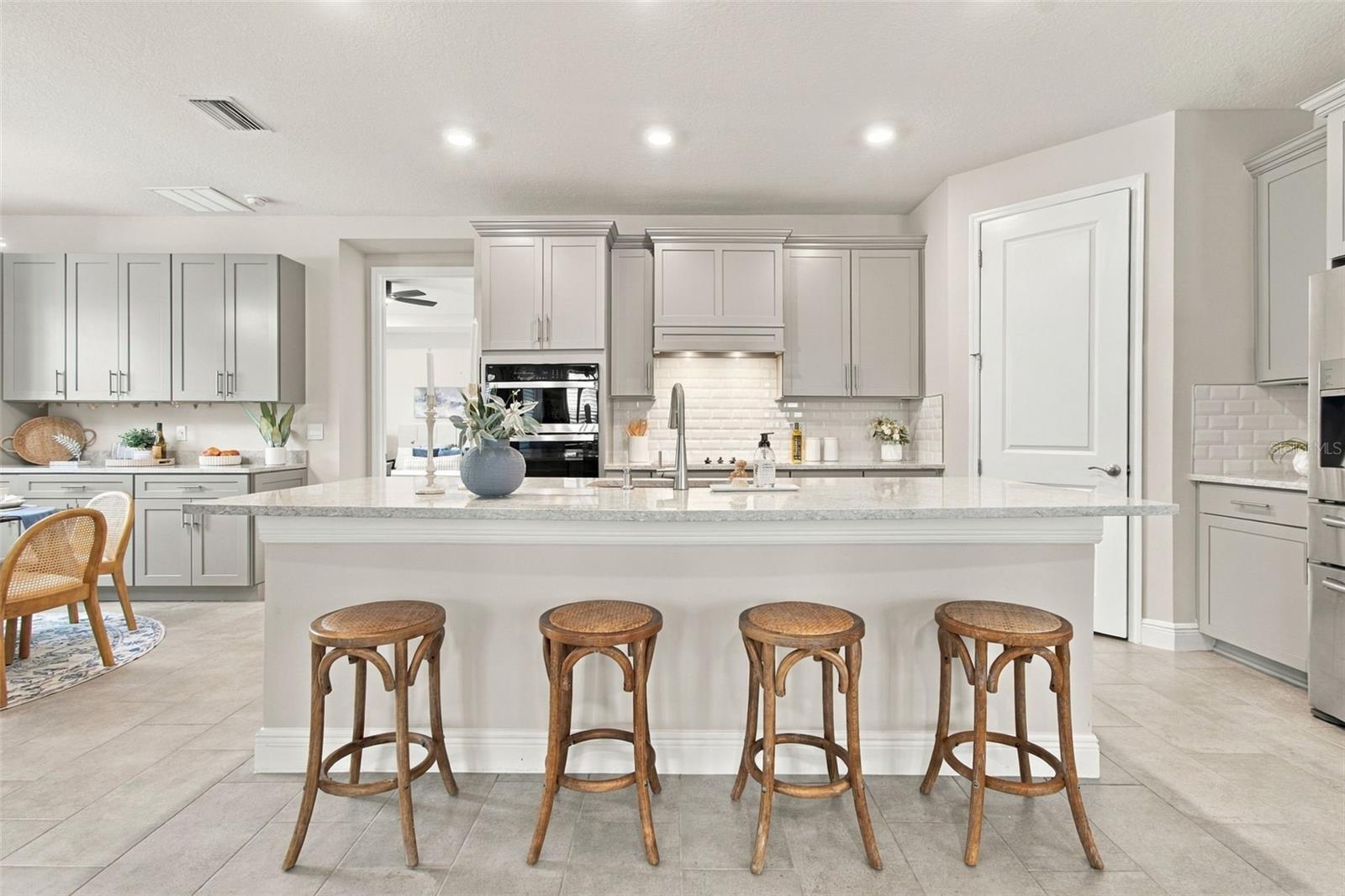 23182 SCAGLIONE DR — photo 18