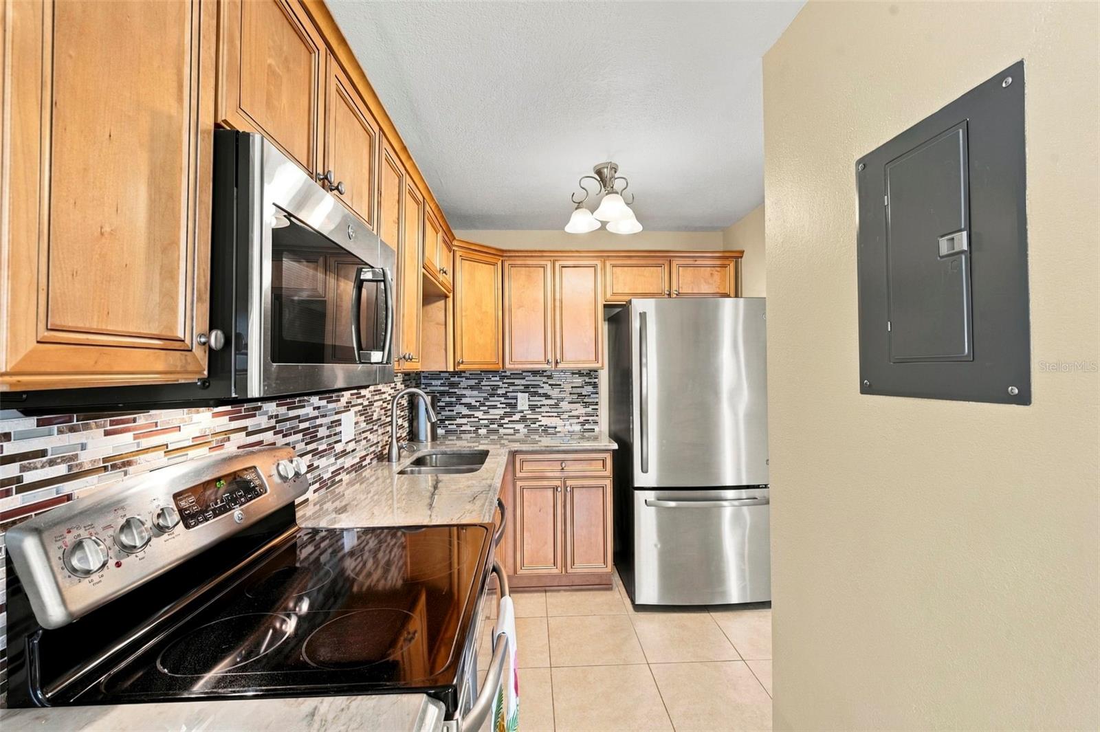 5118 COQUINA KEY DR SE #B — photo 6