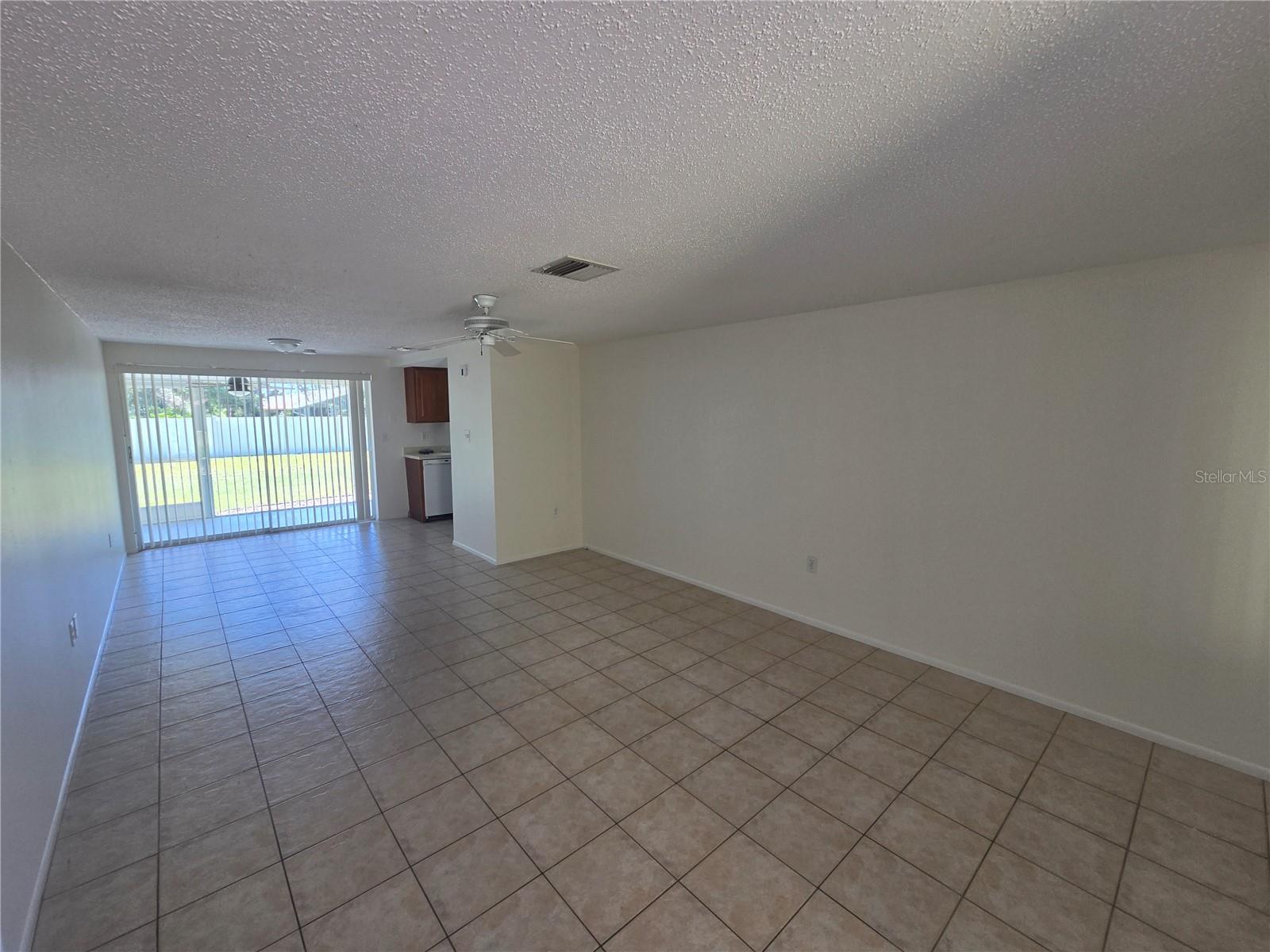 655 HARVEY ST — photo 3