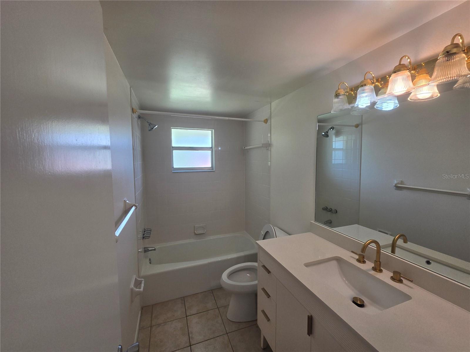 655 HARVEY ST — photo 12