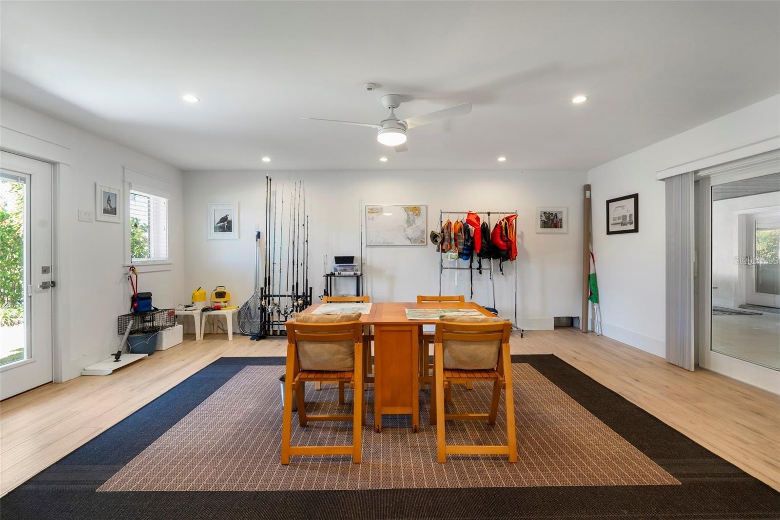 242 OAK AVE — photo 42