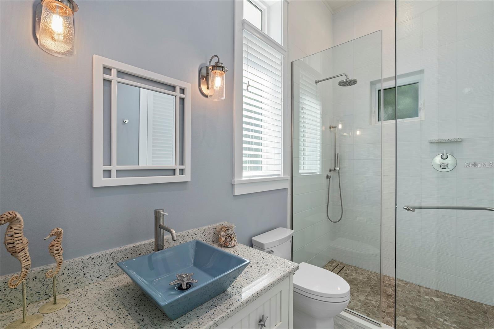 242 OAK AVE — photo 38