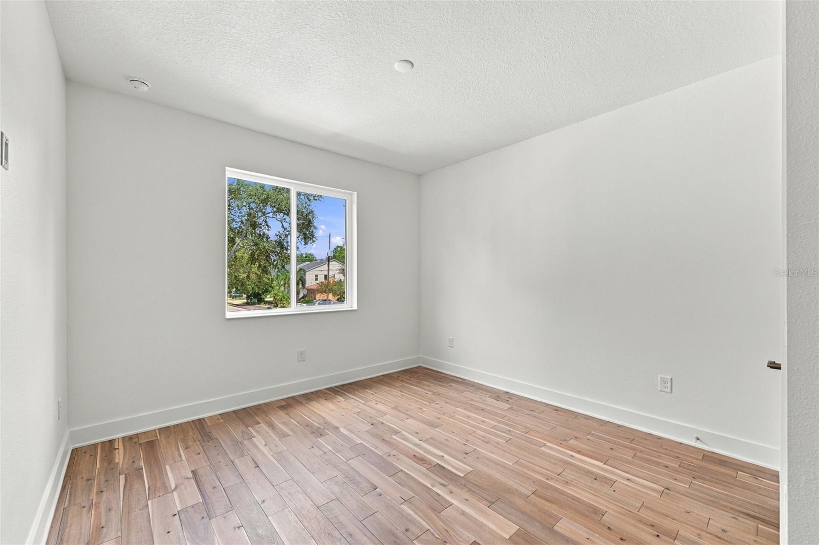 3201 W WYOMING AVE — photo 50