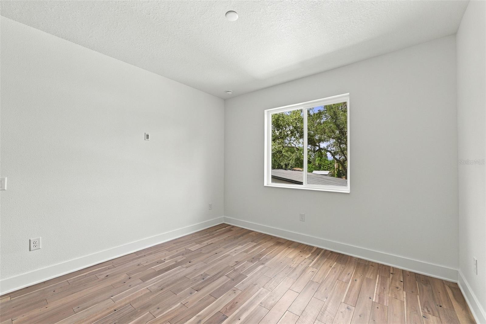 3201 W WYOMING AVE — photo 51