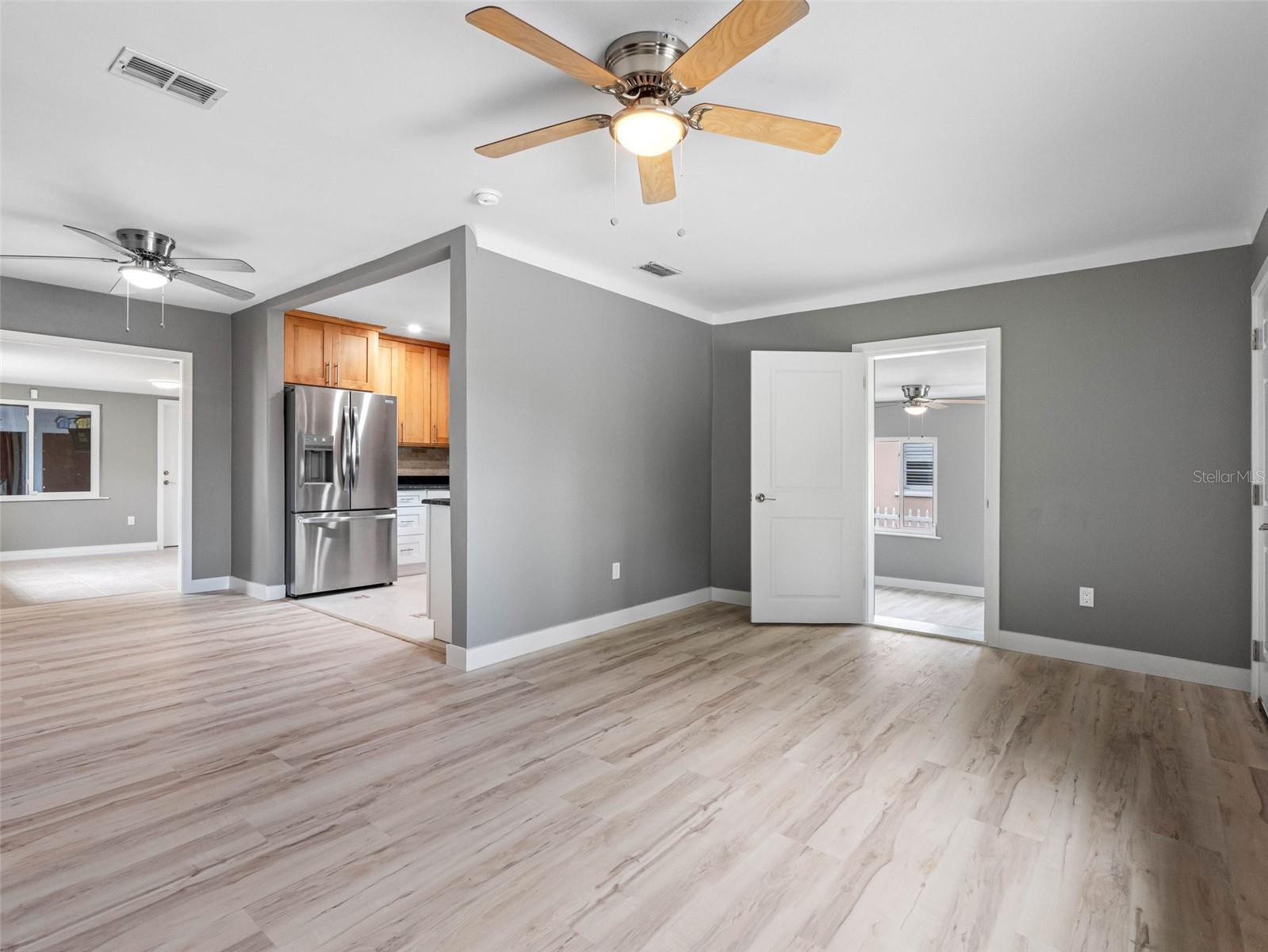 540 80TH AVE — photo 3