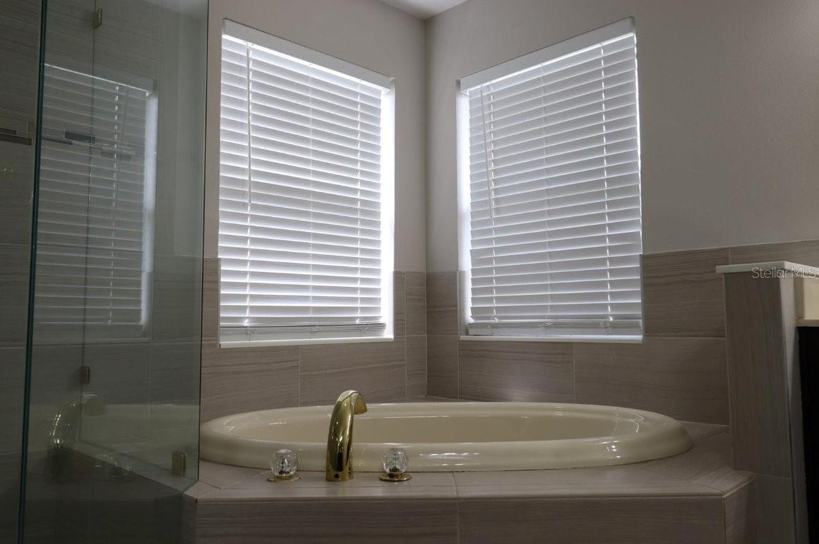 27709 KIRKWOOD CIR — photo 28
