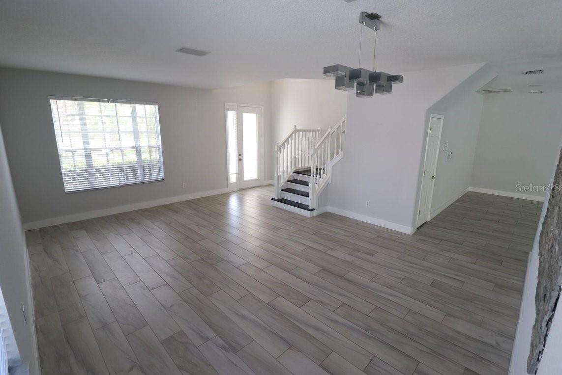 27709 KIRKWOOD CIR — photo 7