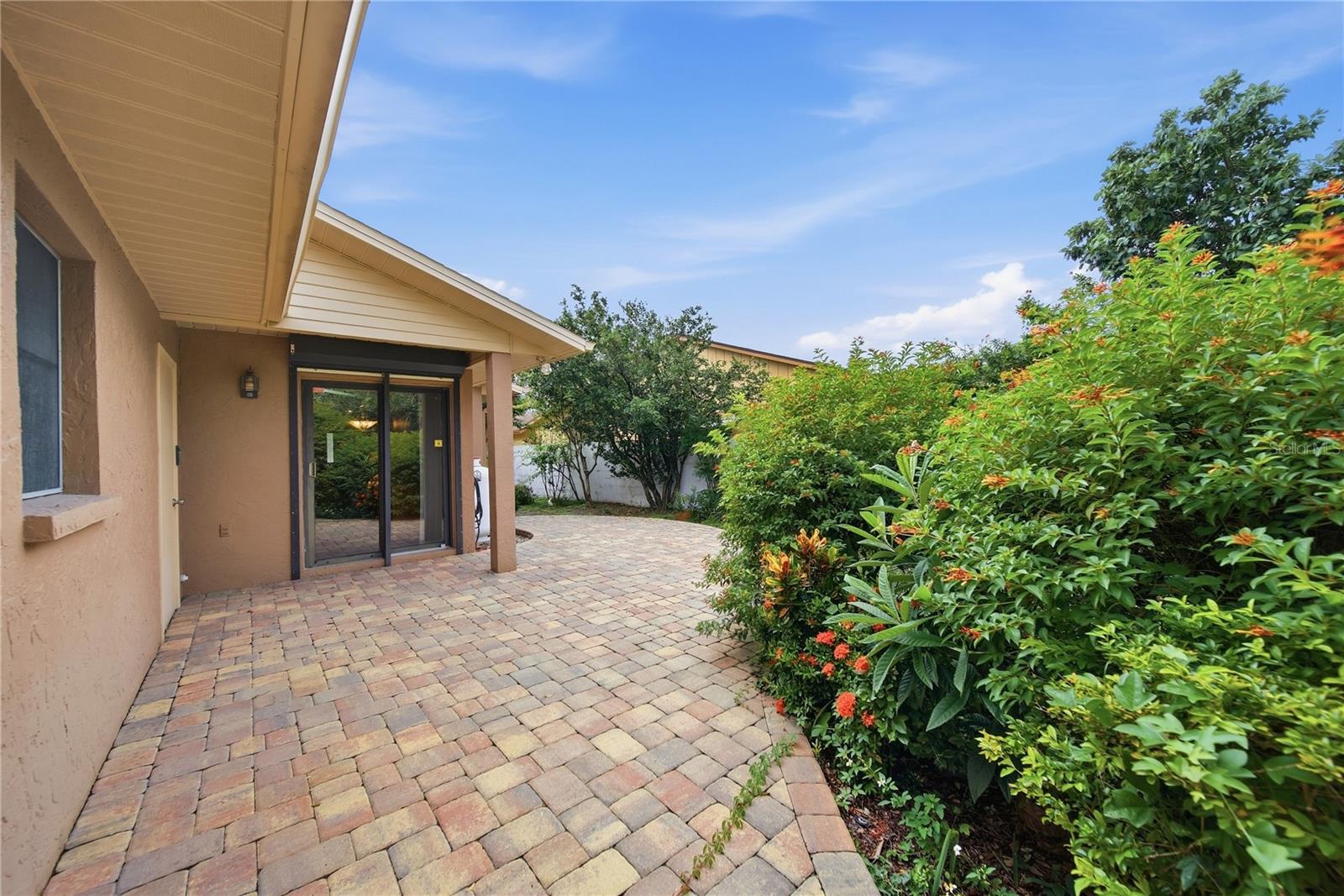 3423 PICO DR — photo 28
