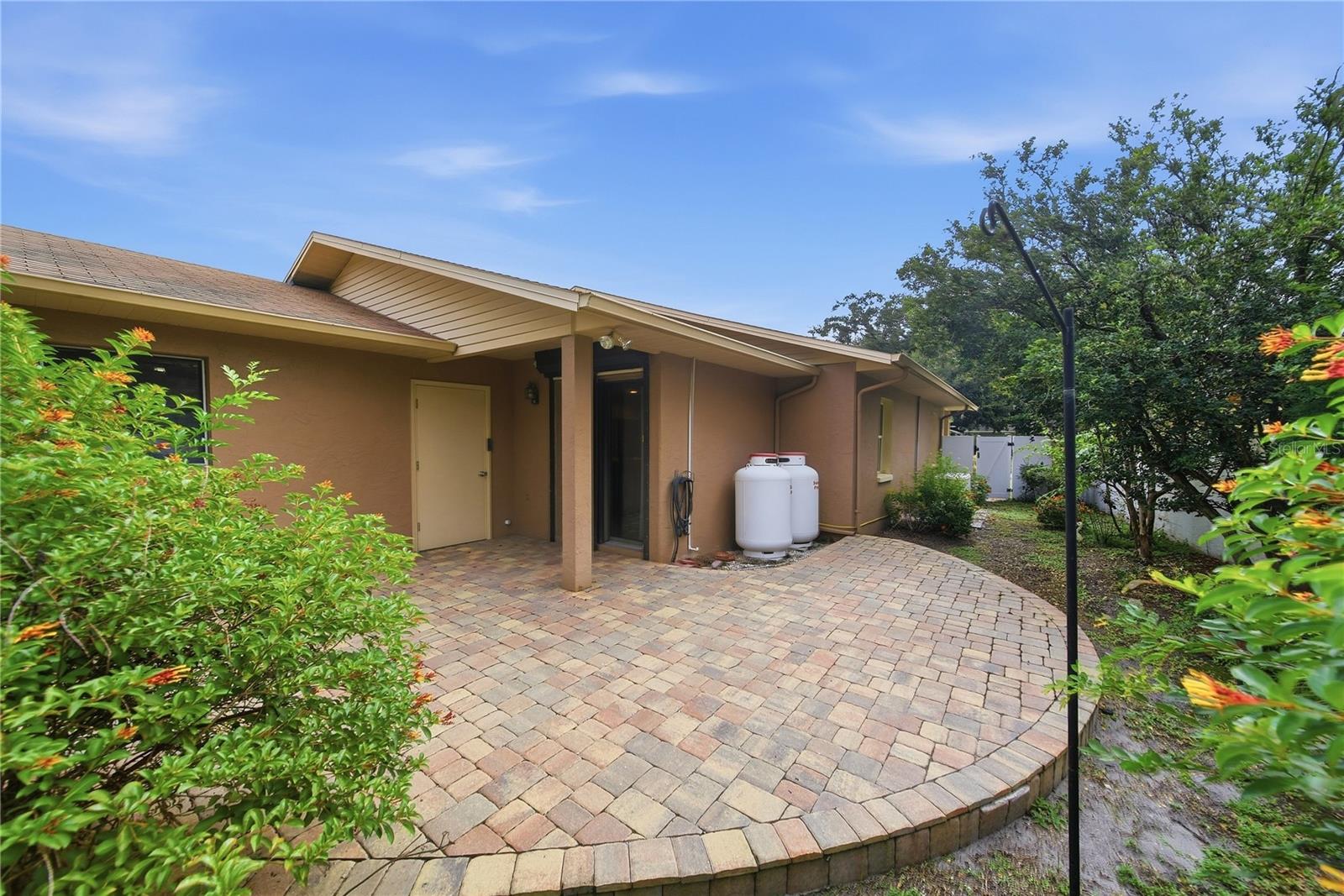 3423 PICO DR — photo 29