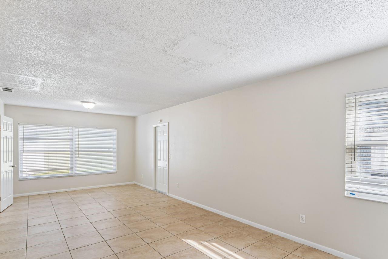 14051 BRIARDALE LN — photo 4