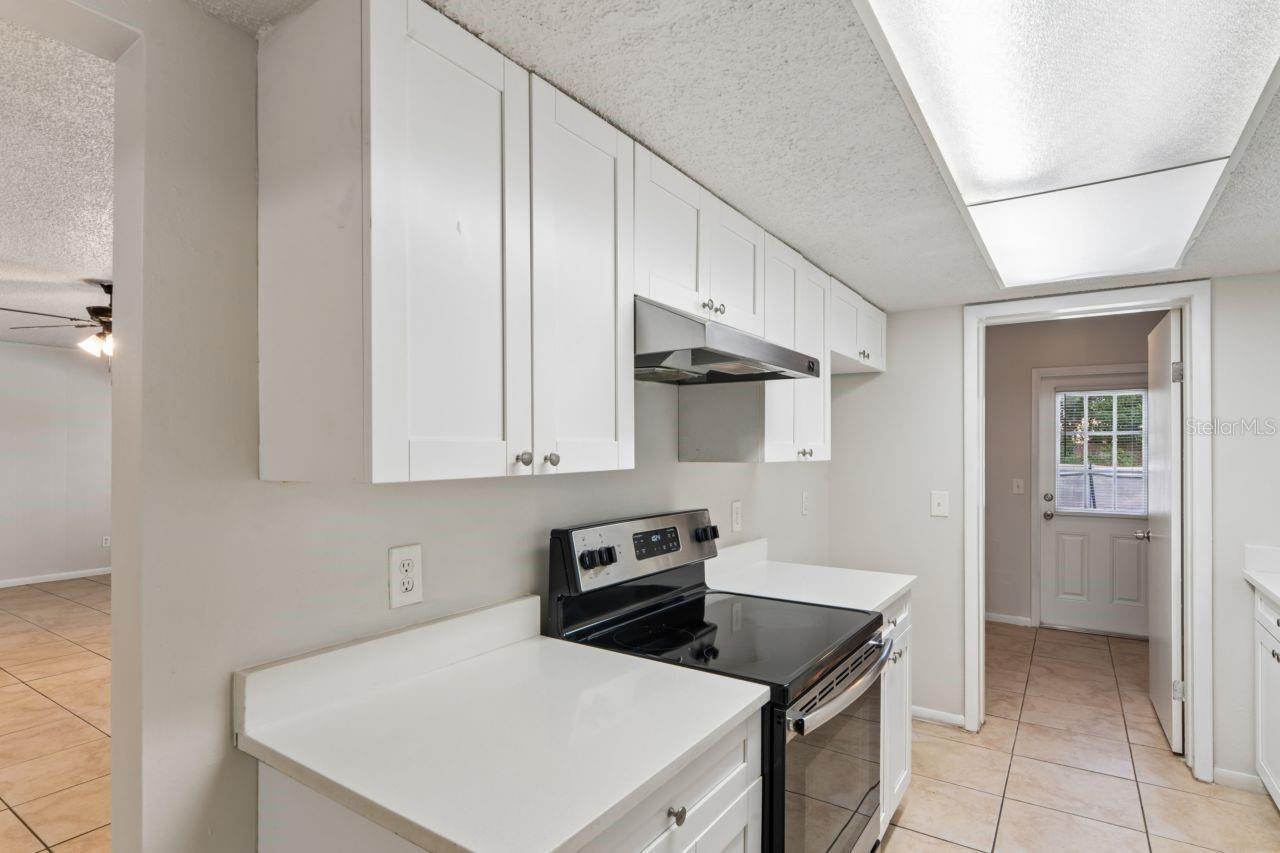 14051 BRIARDALE LN — photo 7