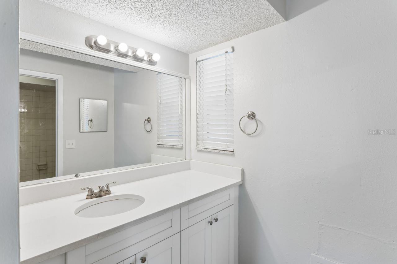 14051 BRIARDALE LN — photo 16