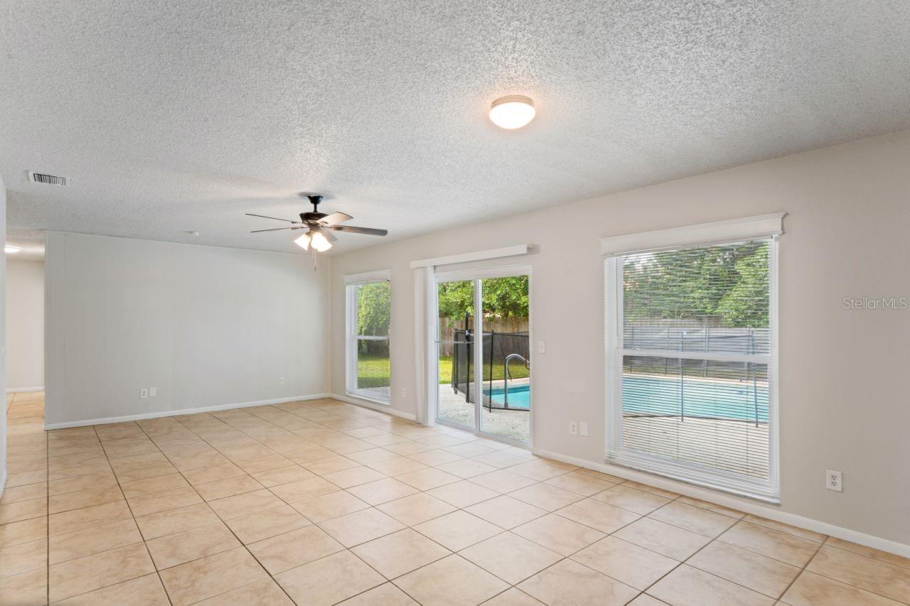 14051 BRIARDALE LN — photo 11