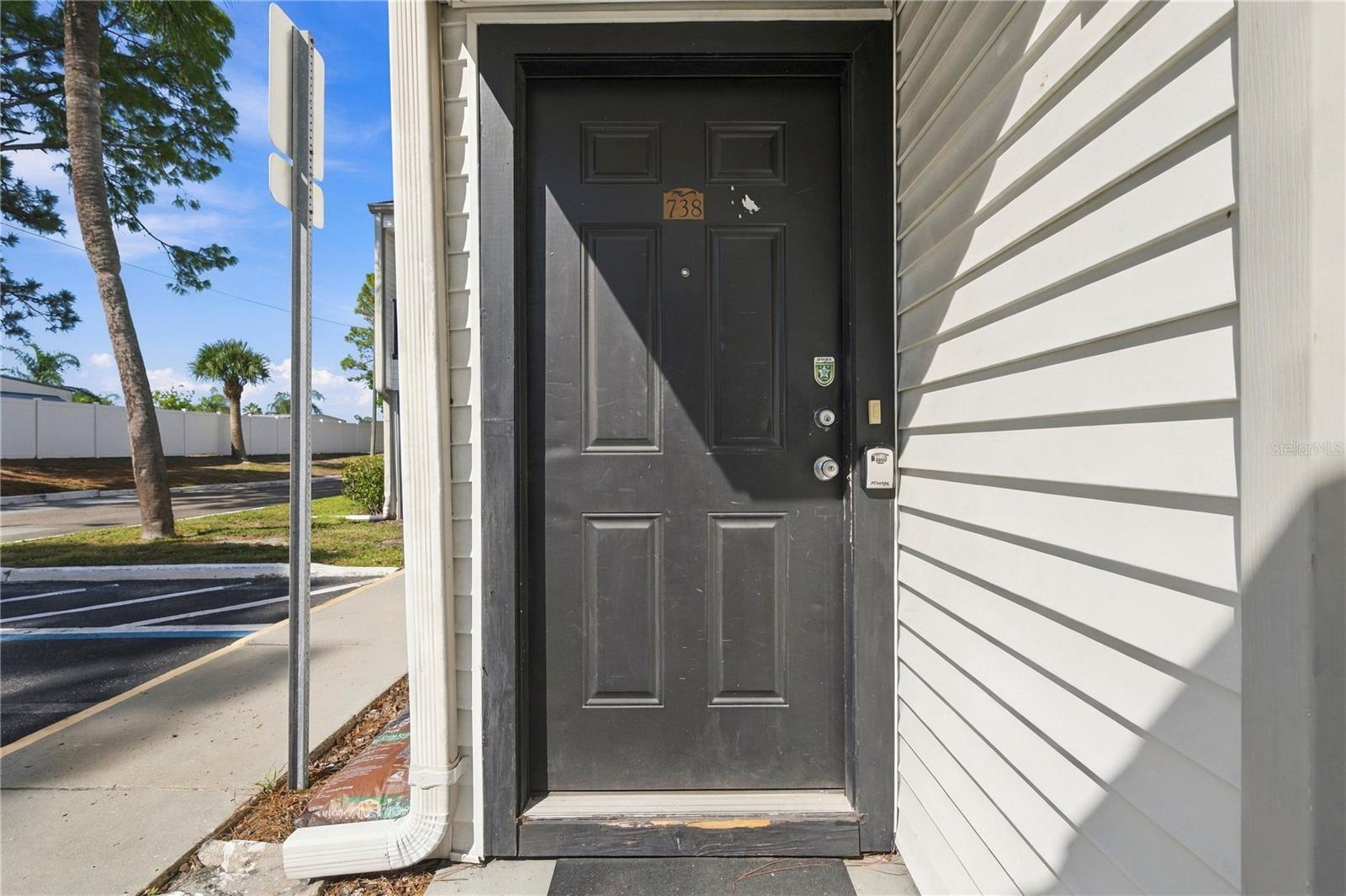738 HAVEN PL — photo 6
