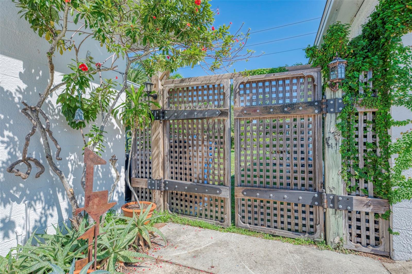 211 46TH ST W — photo 38