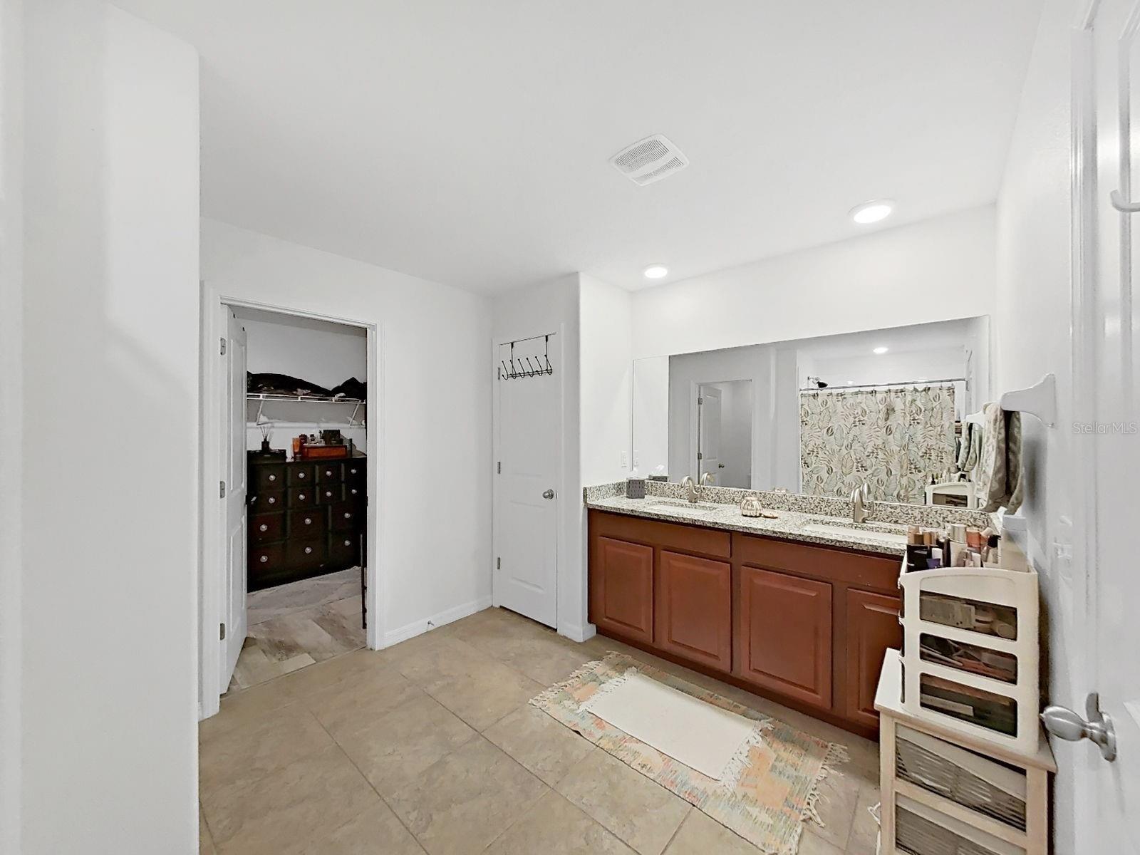 5037 WHITE CHICORY DR — photo 21