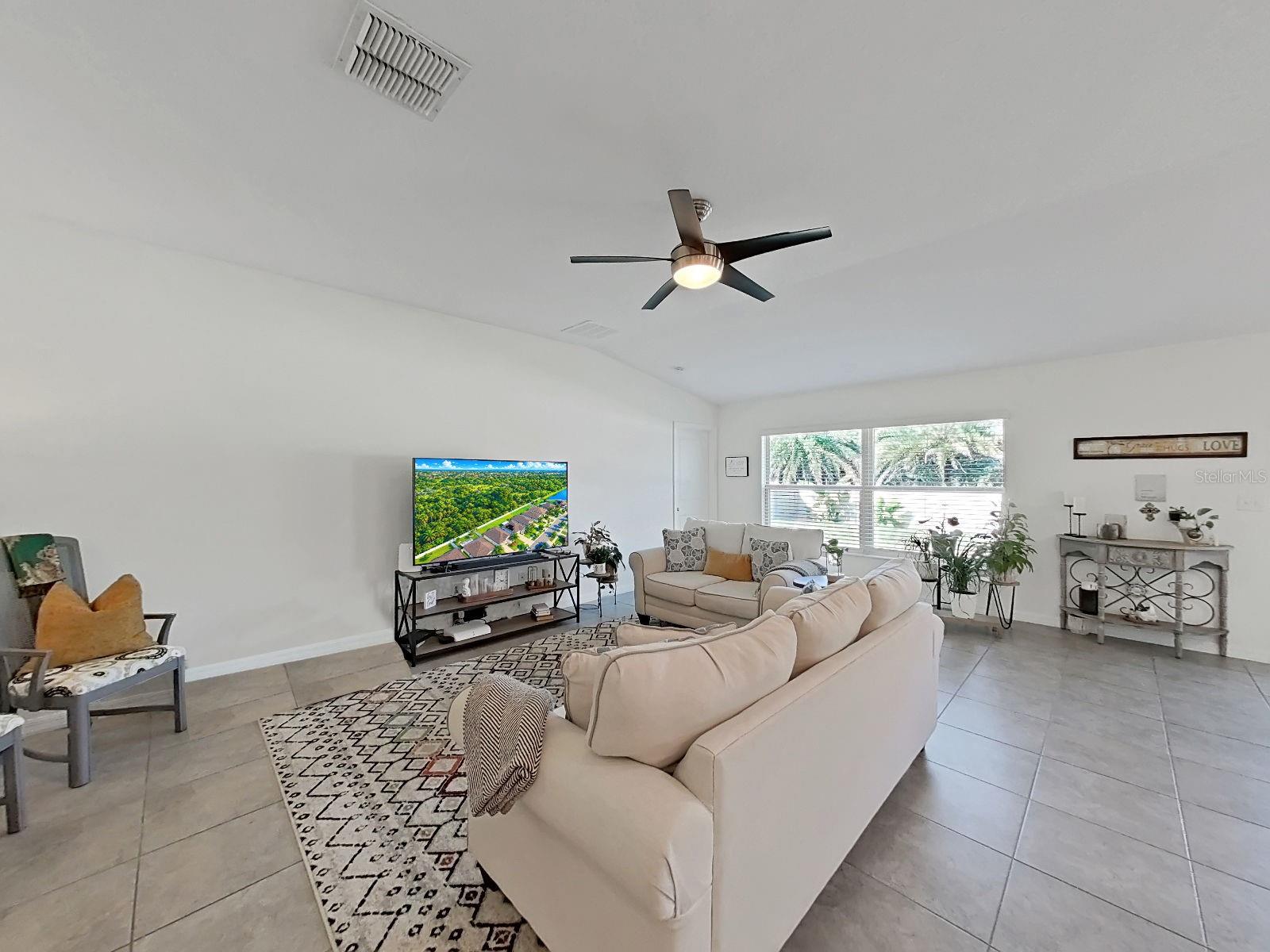 5037 WHITE CHICORY DR — photo 8