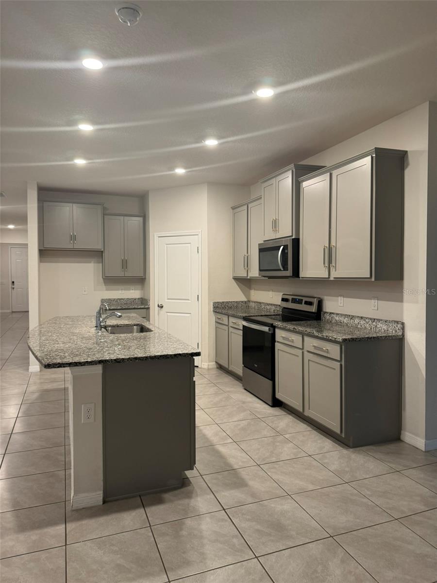 12463 SHINING WILLOW ST — photo 5
