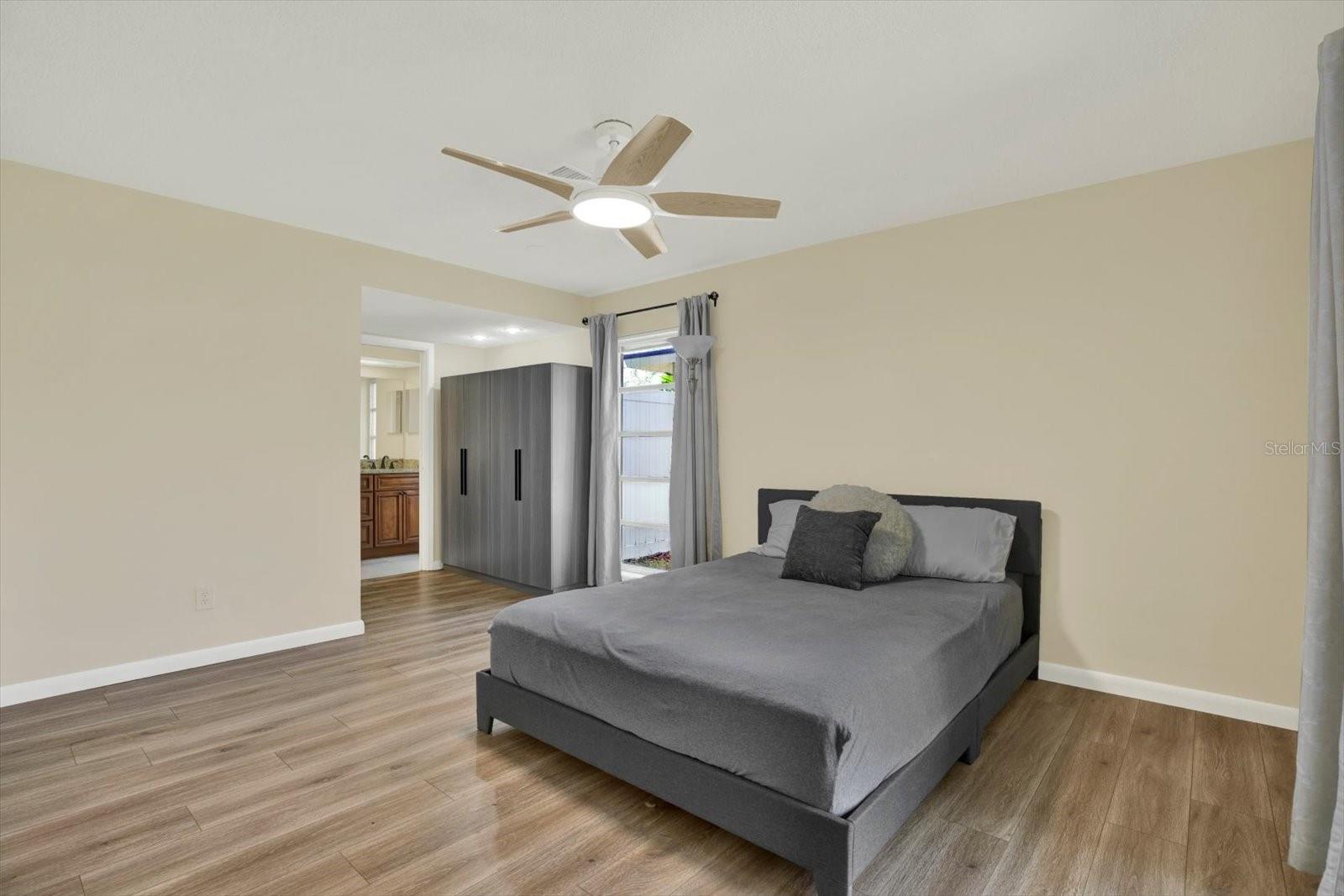 1820 NORTHWOOD DR — photo 16