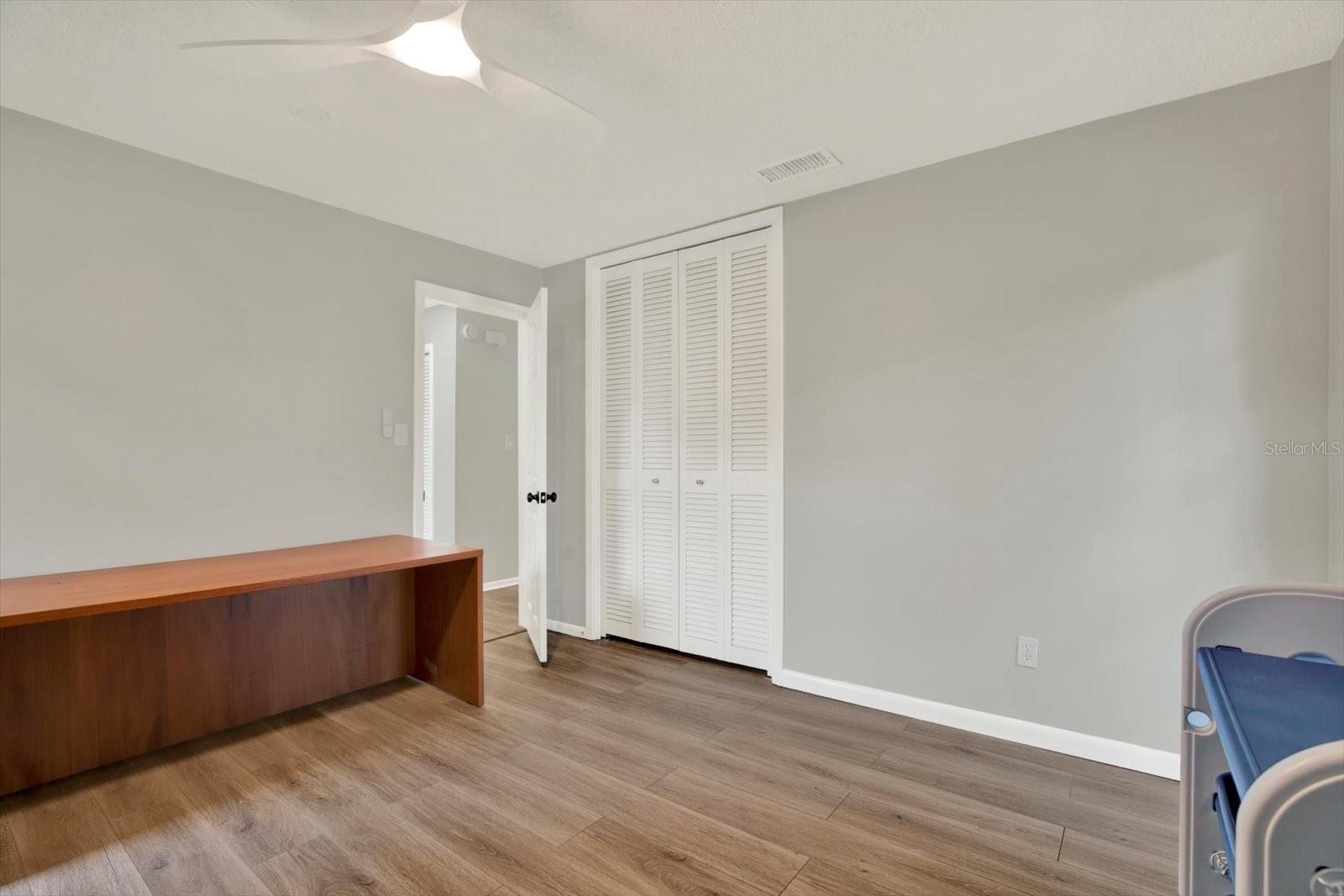 1820 NORTHWOOD DR — photo 28