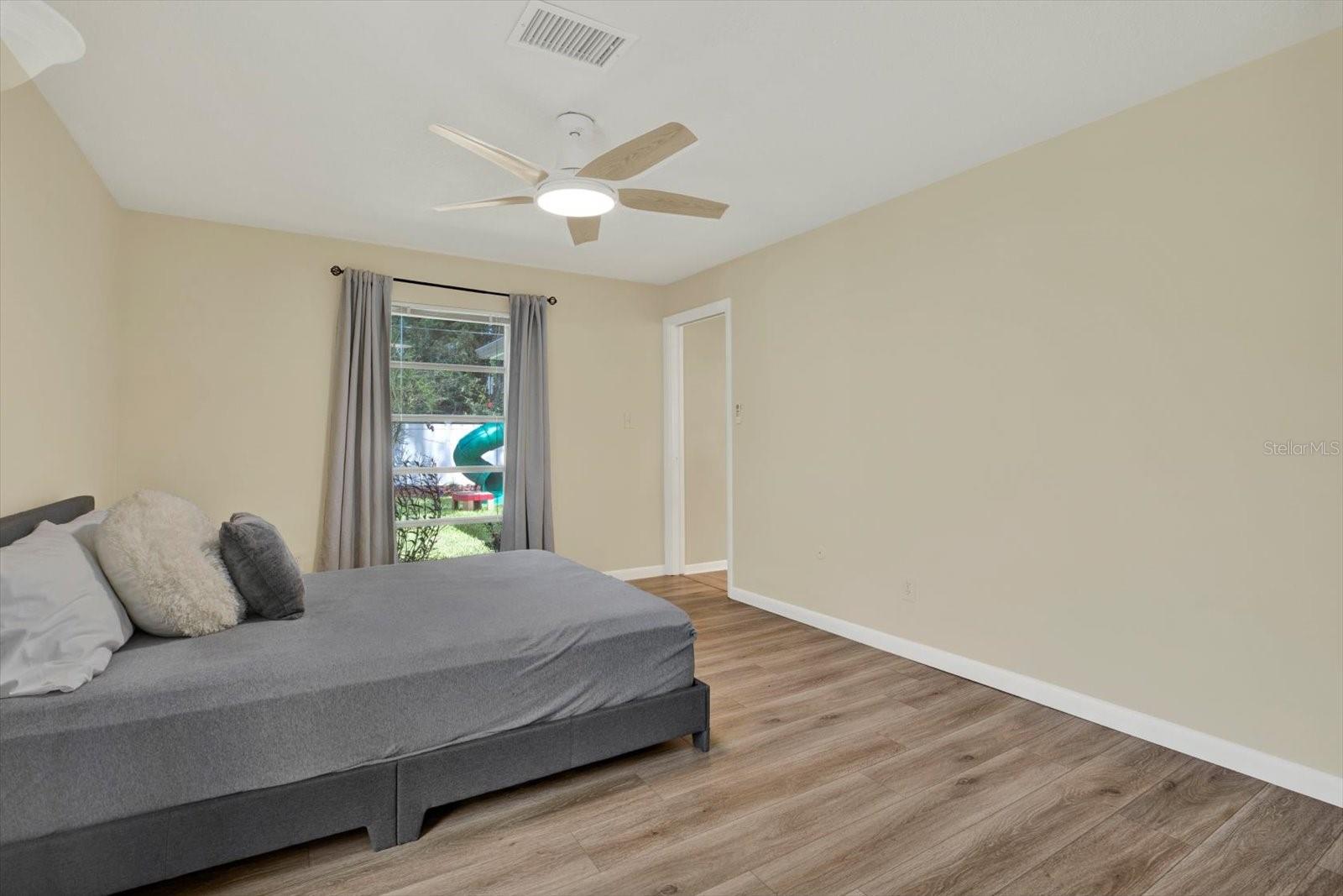 1820 NORTHWOOD DR — photo 18