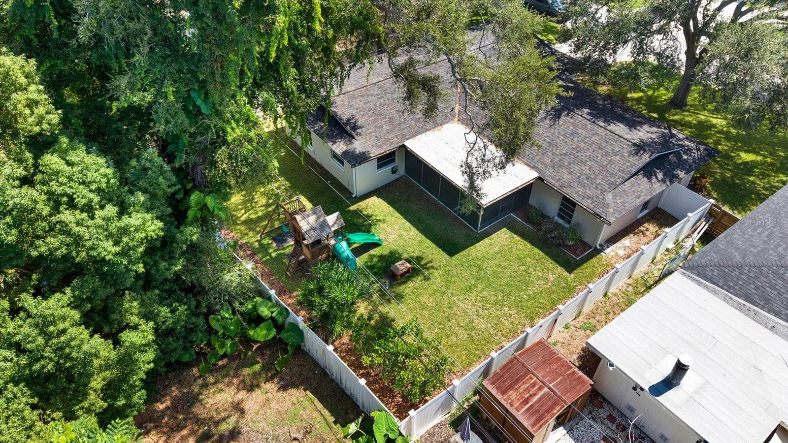 1820 NORTHWOOD DR — photo 9