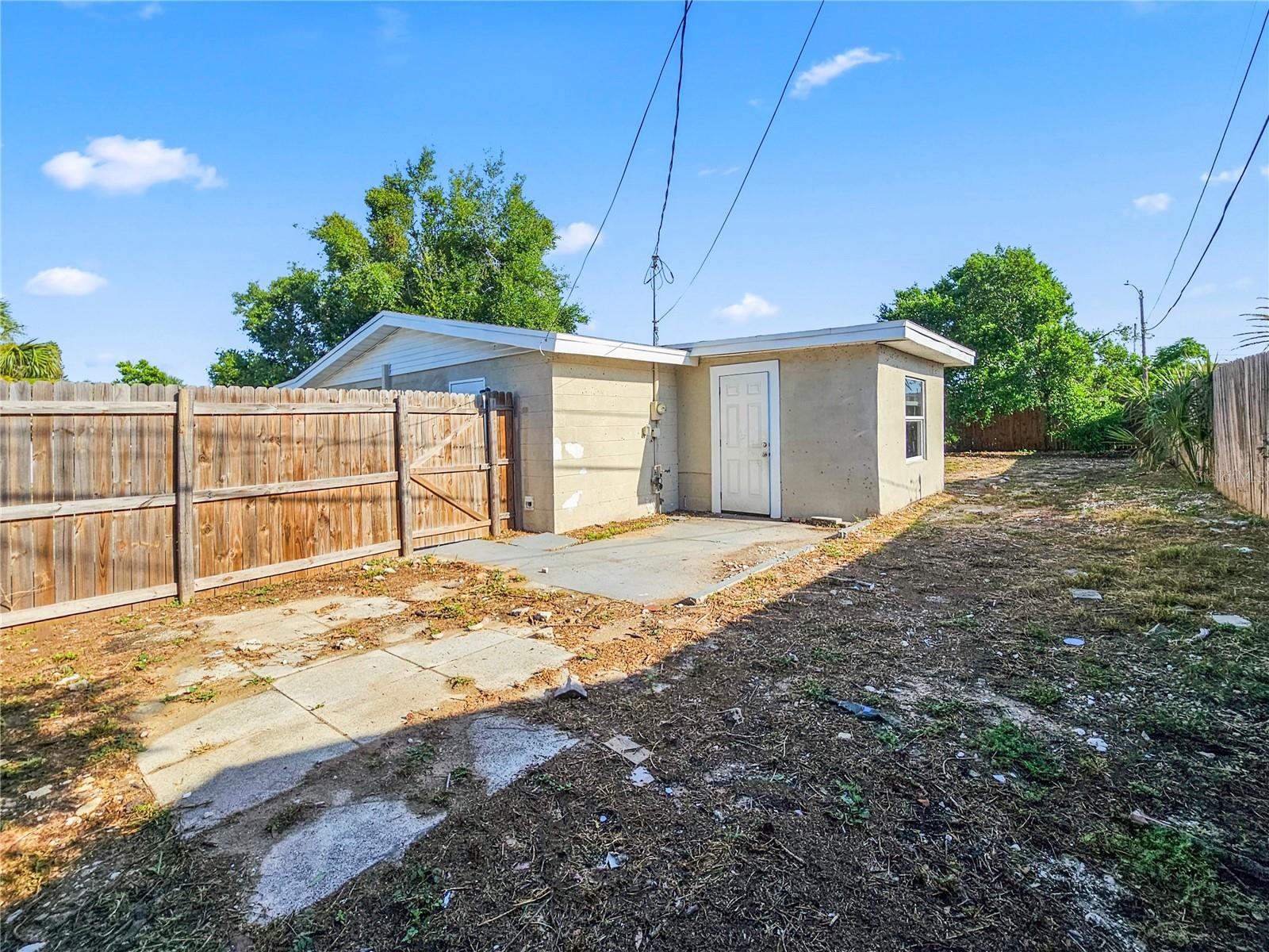 1048 POWERSONG ST — photo 13