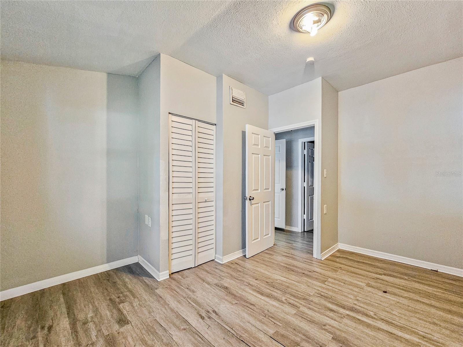 1048 POWERSONG ST — photo 11