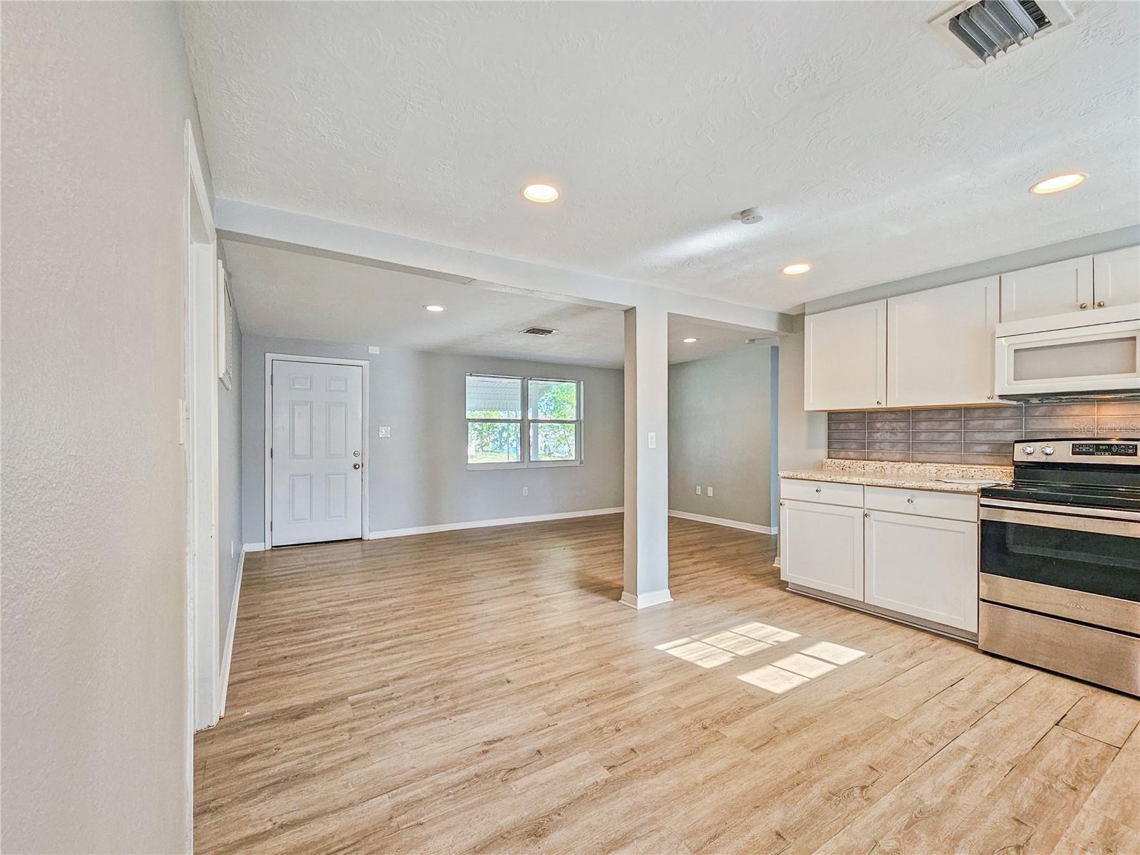 1048 POWERSONG ST — photo 8