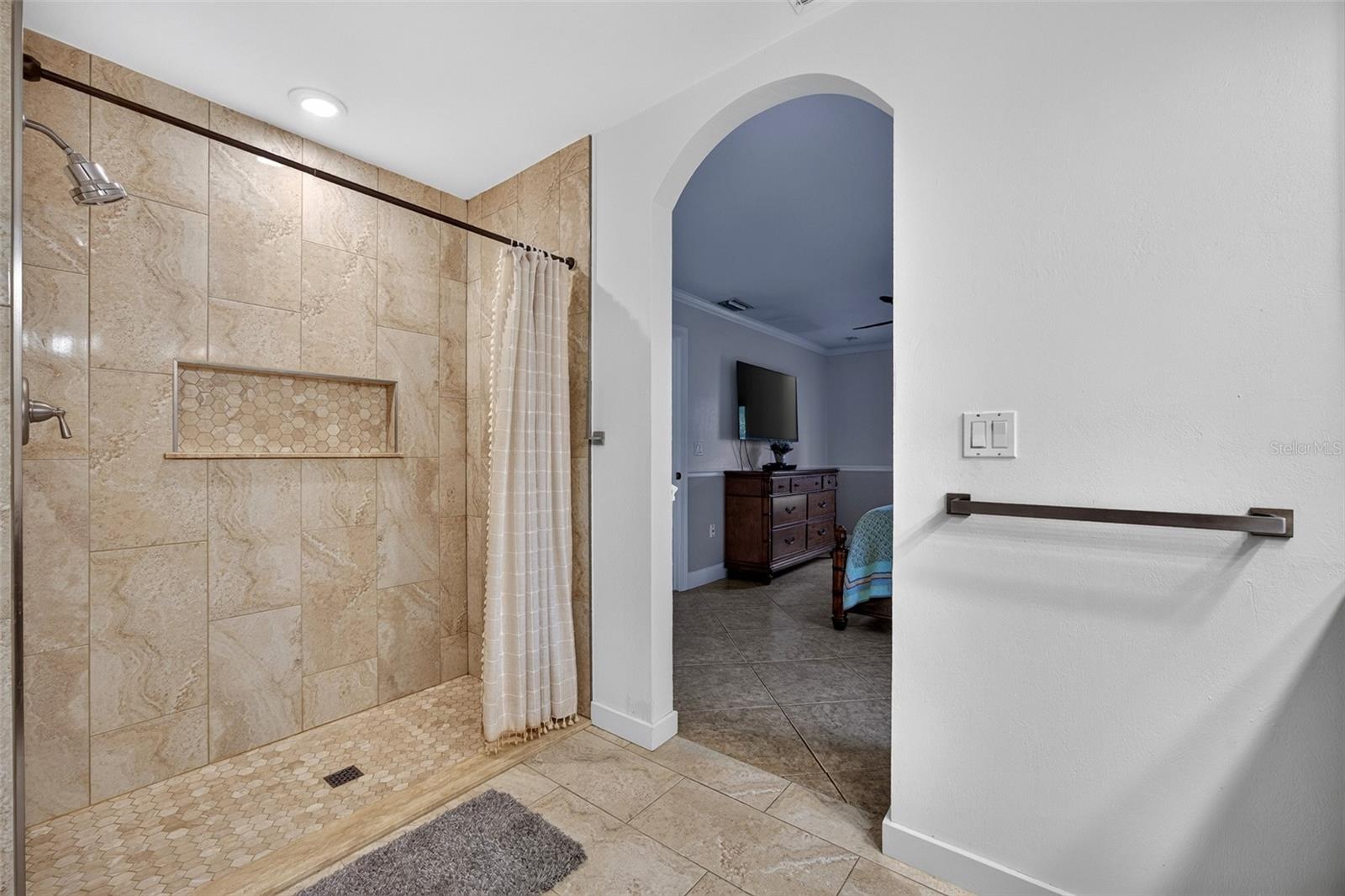 1561 SEAPORT ST — photo 17