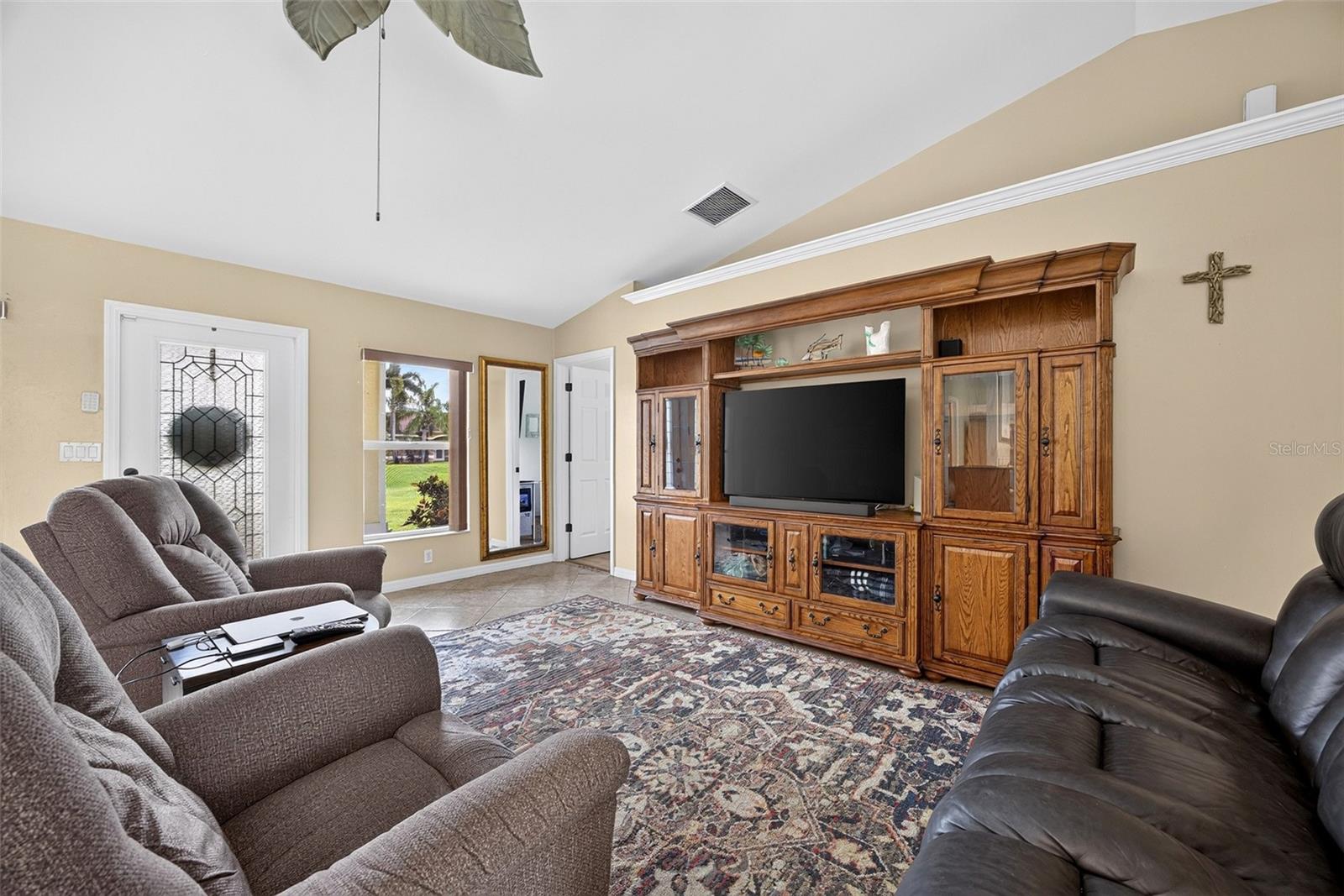 1561 SEAPORT ST — photo 6