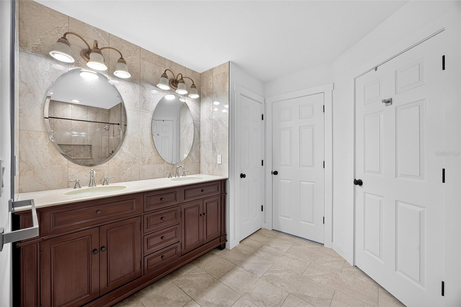 1561 SEAPORT ST — photo 16