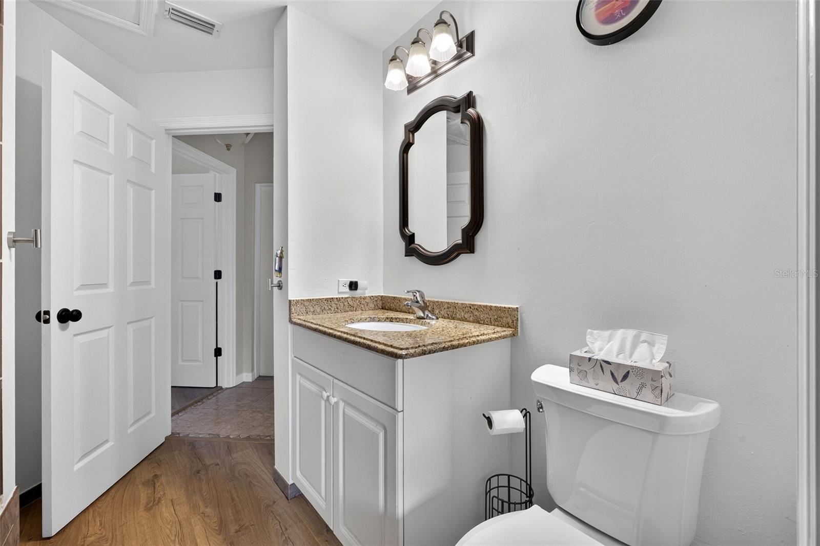 1561 SEAPORT ST — photo 20