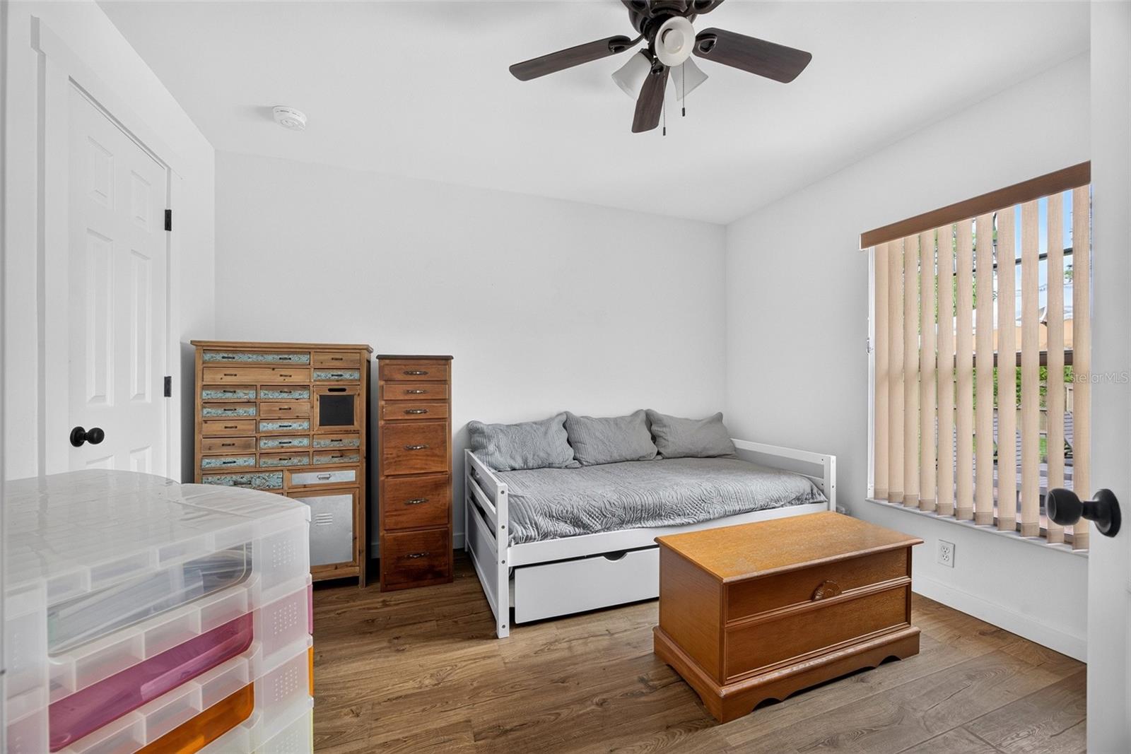 1561 SEAPORT ST — photo 22